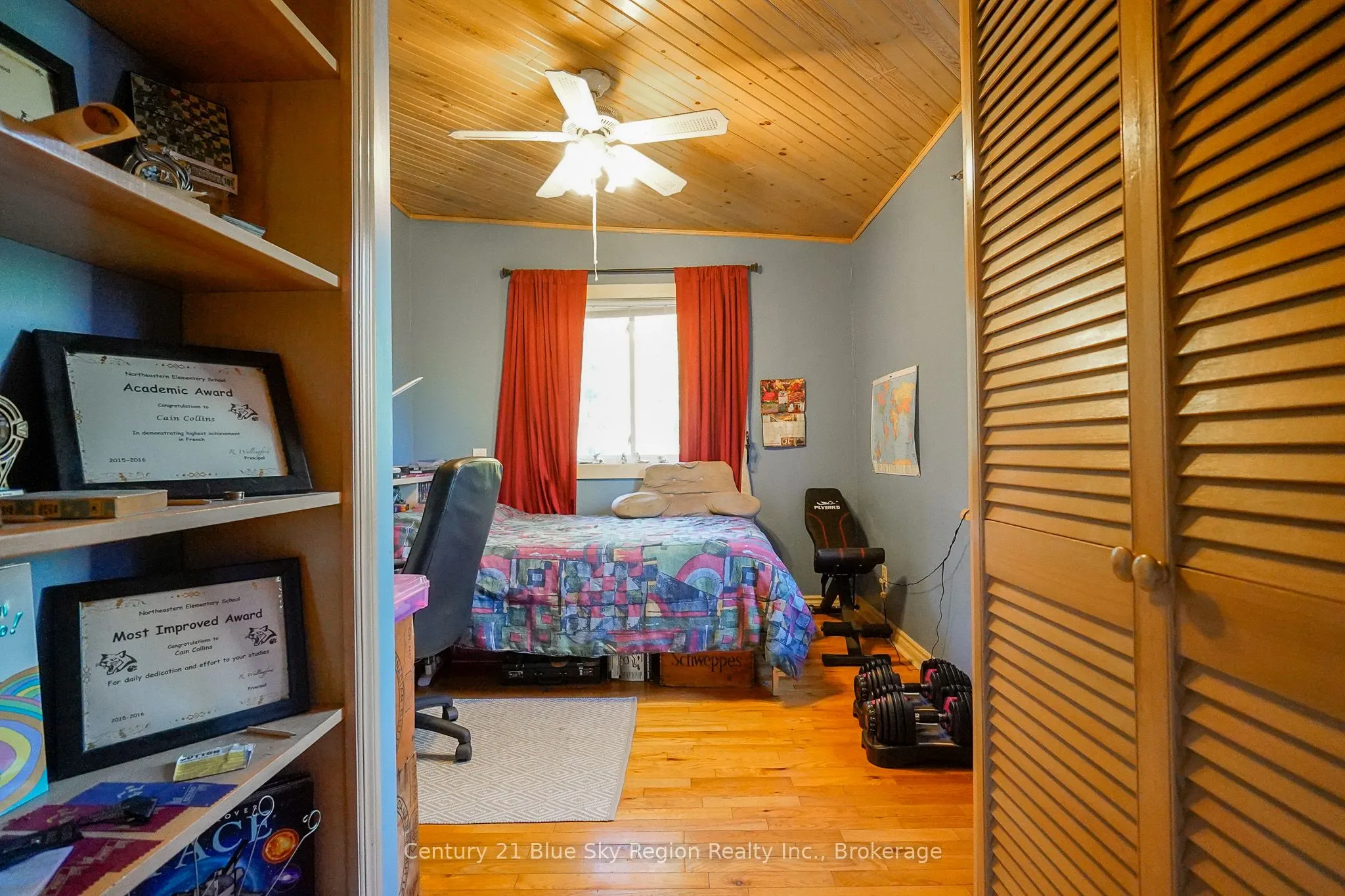5065 Highway 11 N