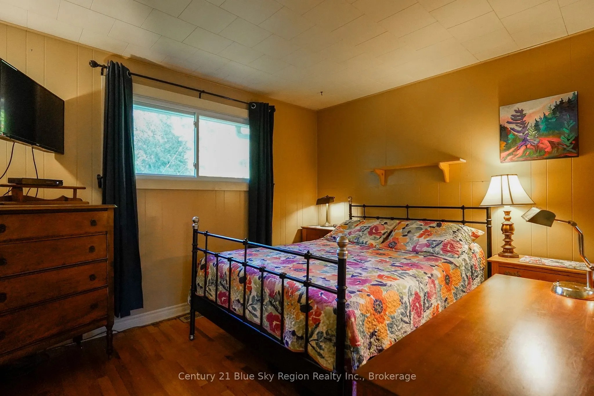 5065 Highway 11 N