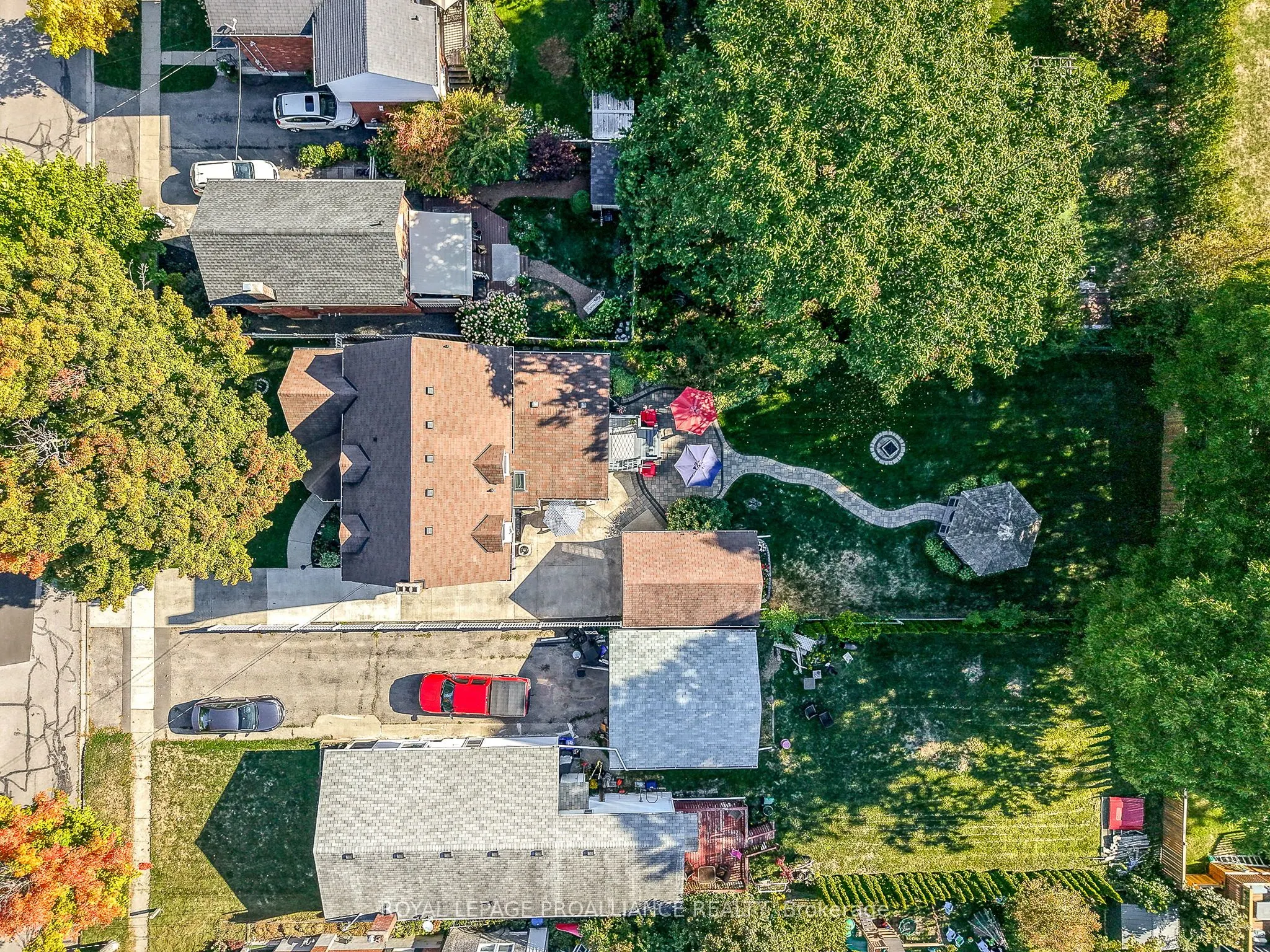 319 Walton Street