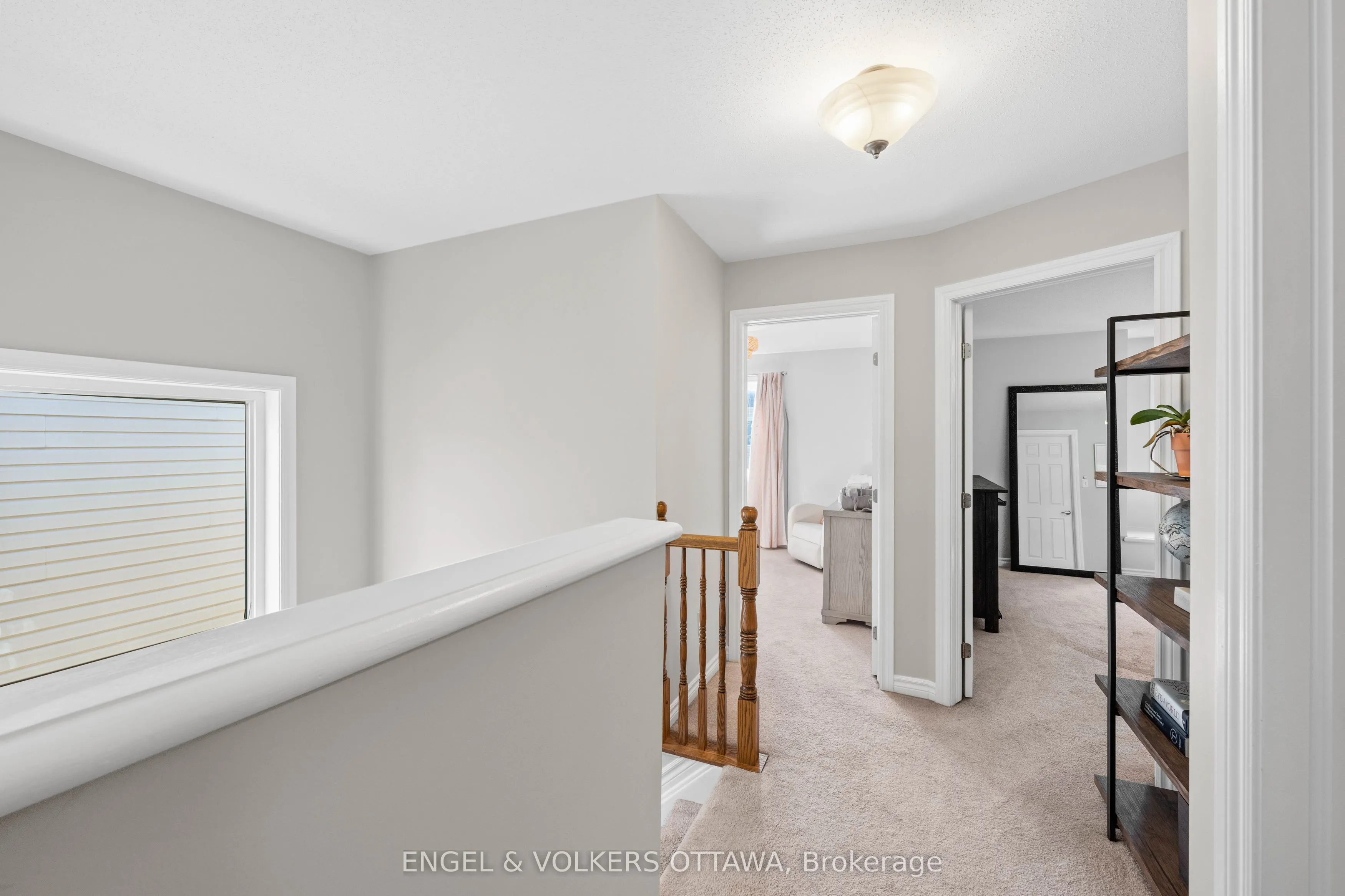 416 Vendevale Avenue
