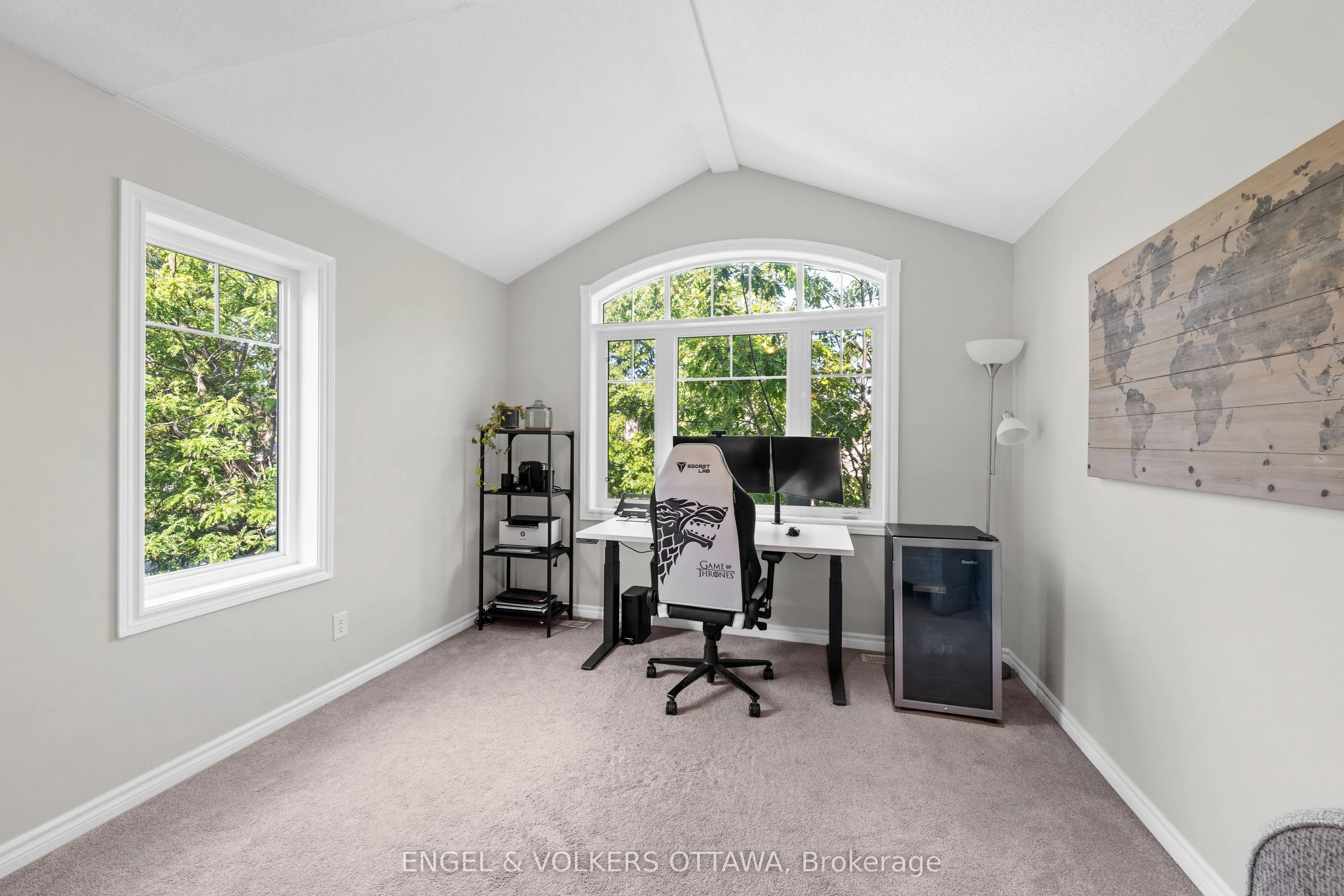 416 Vendevale Avenue