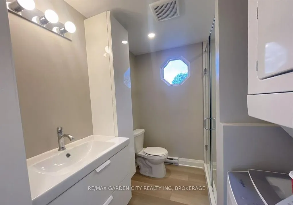 15 John Street, #4