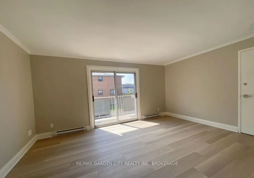 15 John Street, #4