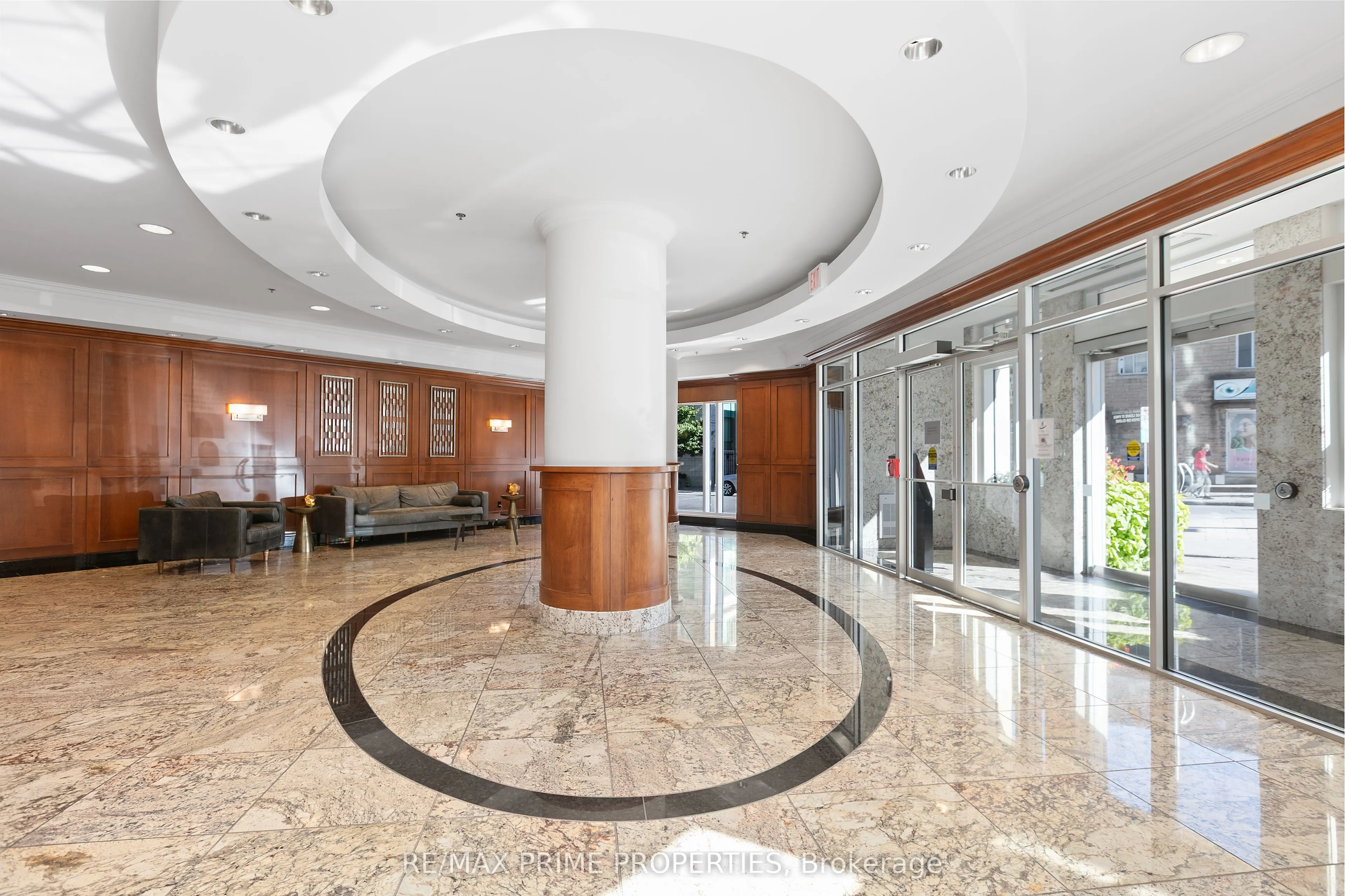 195 Besserer Street, #1306