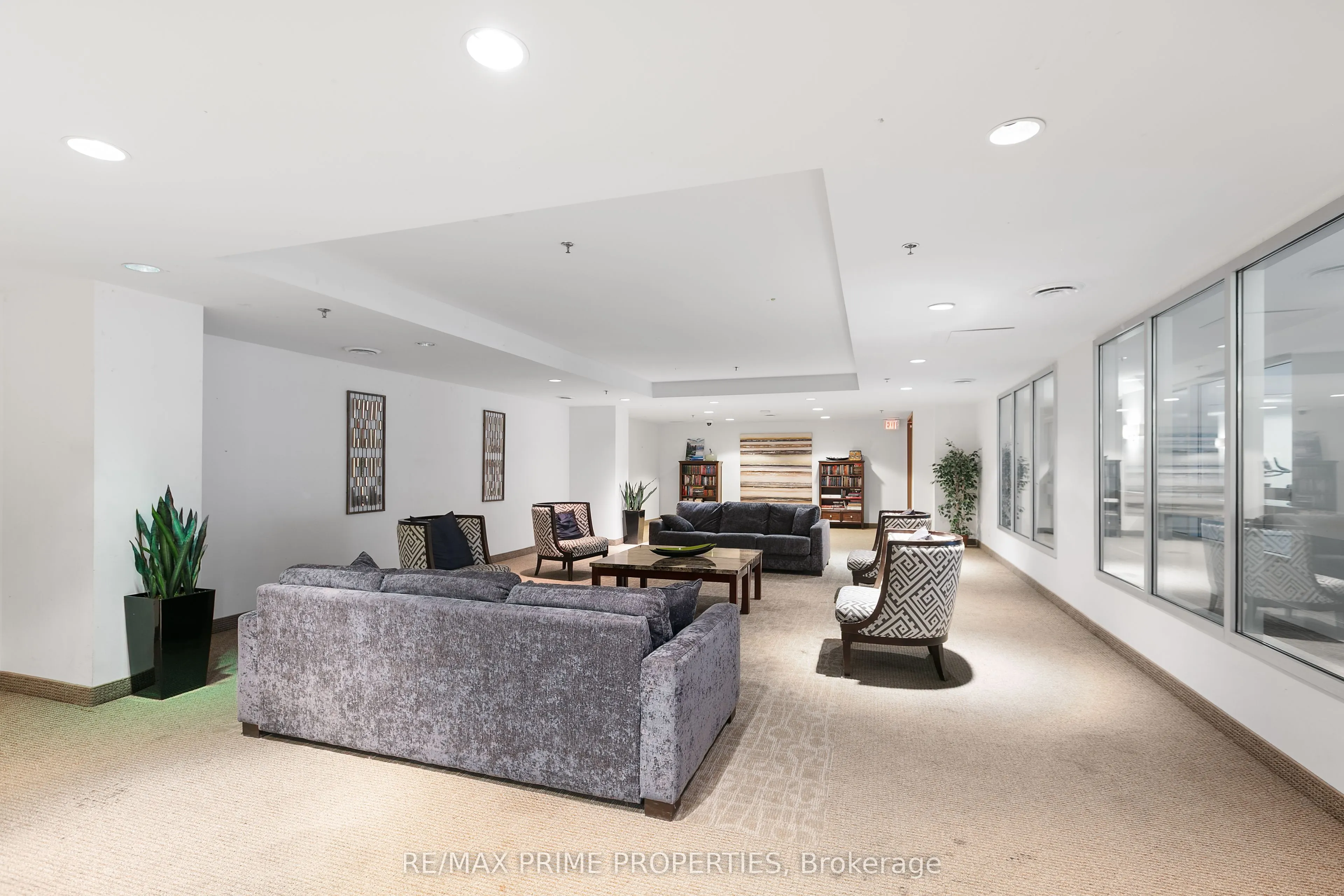 195 Besserer Street, #1306
