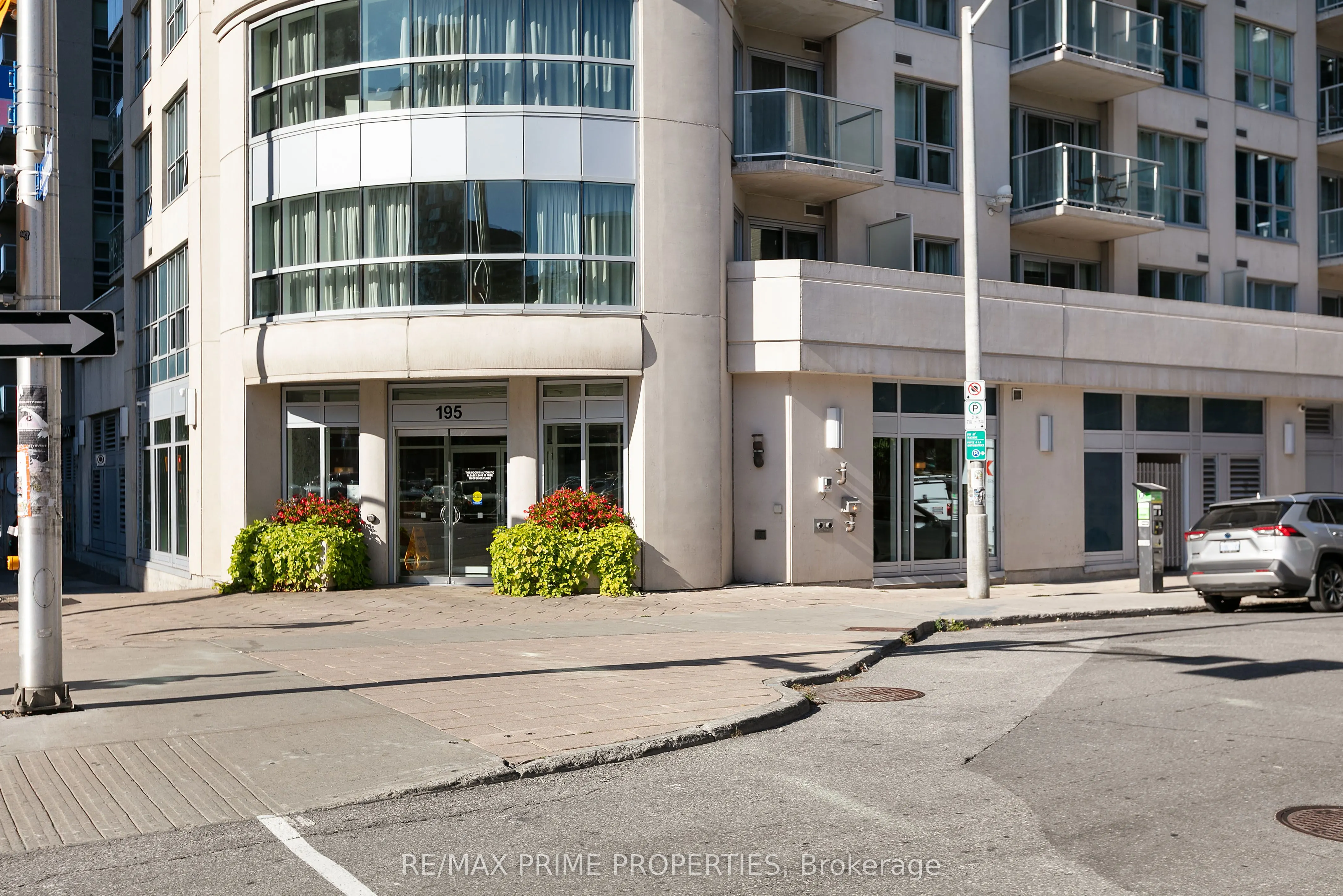 195 Besserer Street, #1306