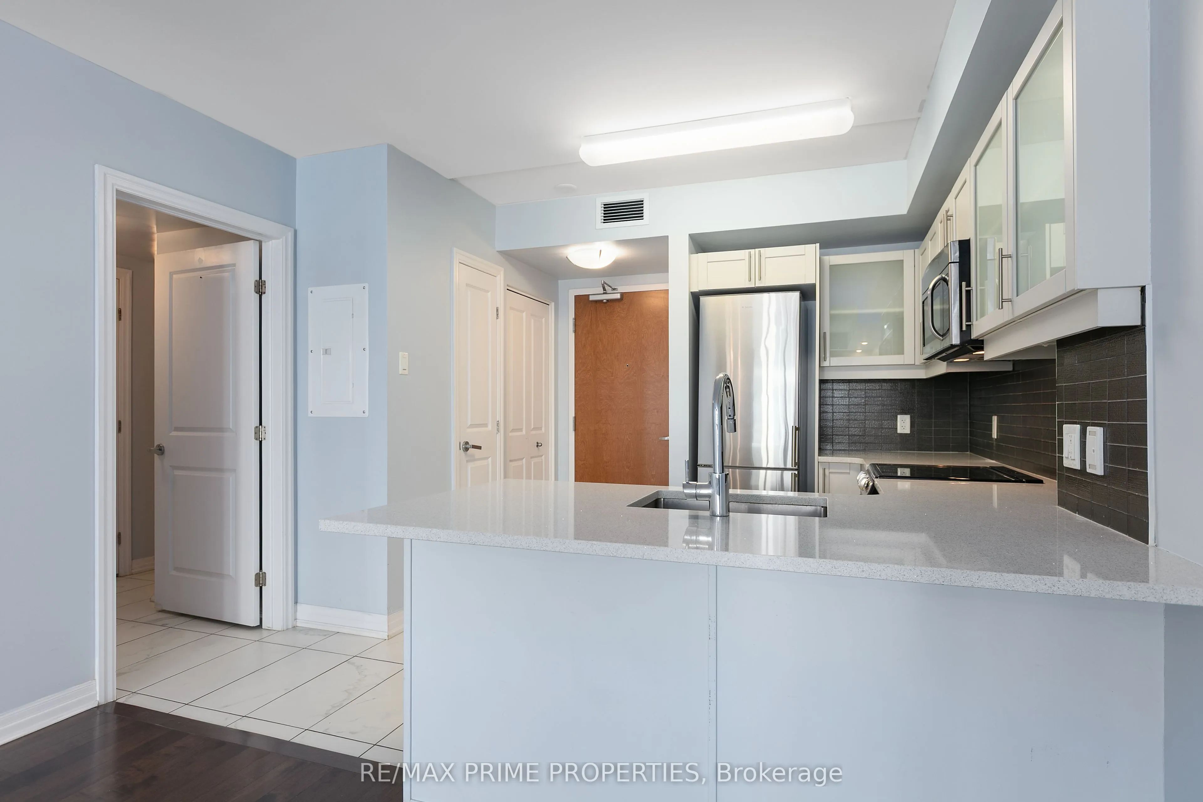 195 Besserer Street, #1306