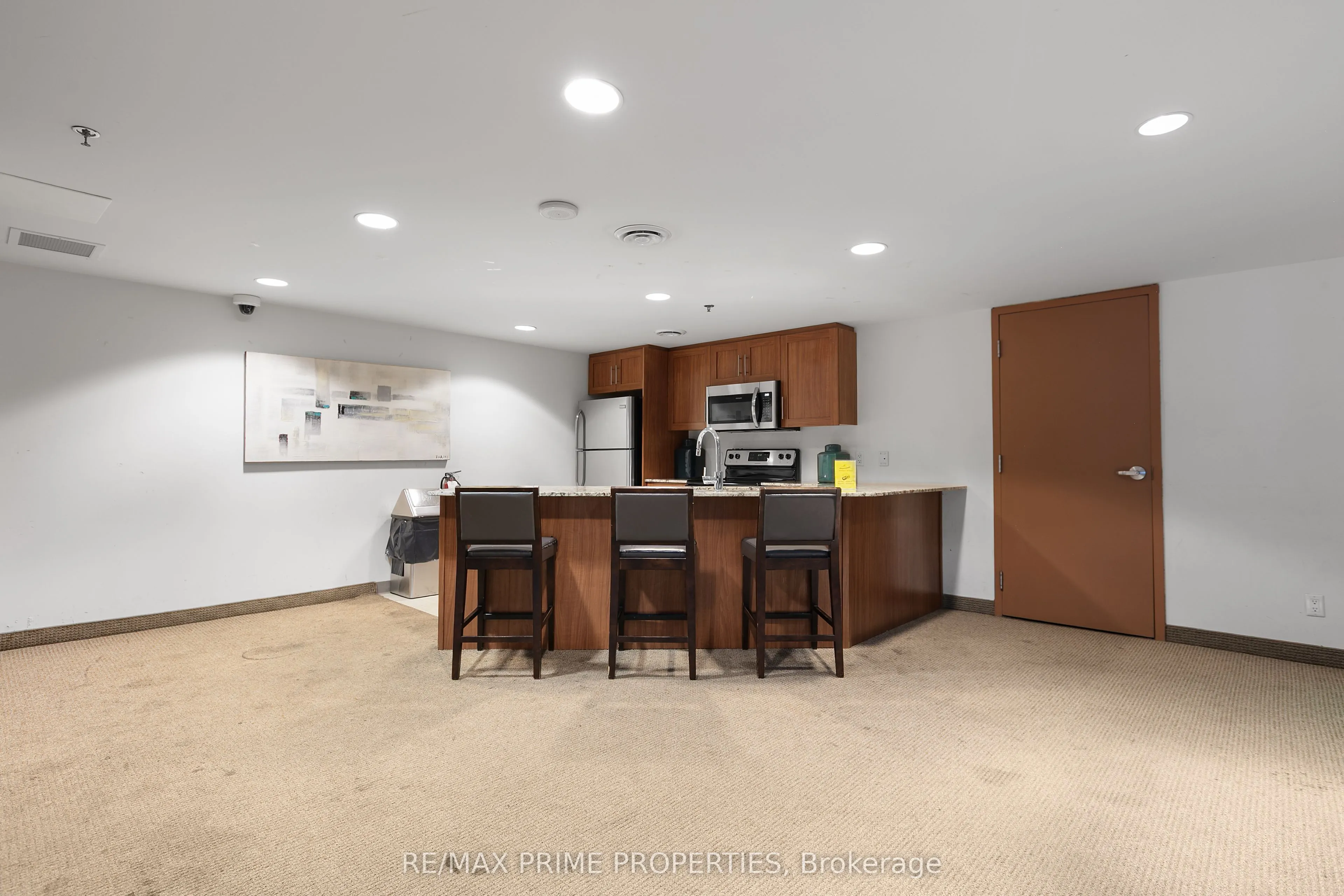195 Besserer Street, #1306