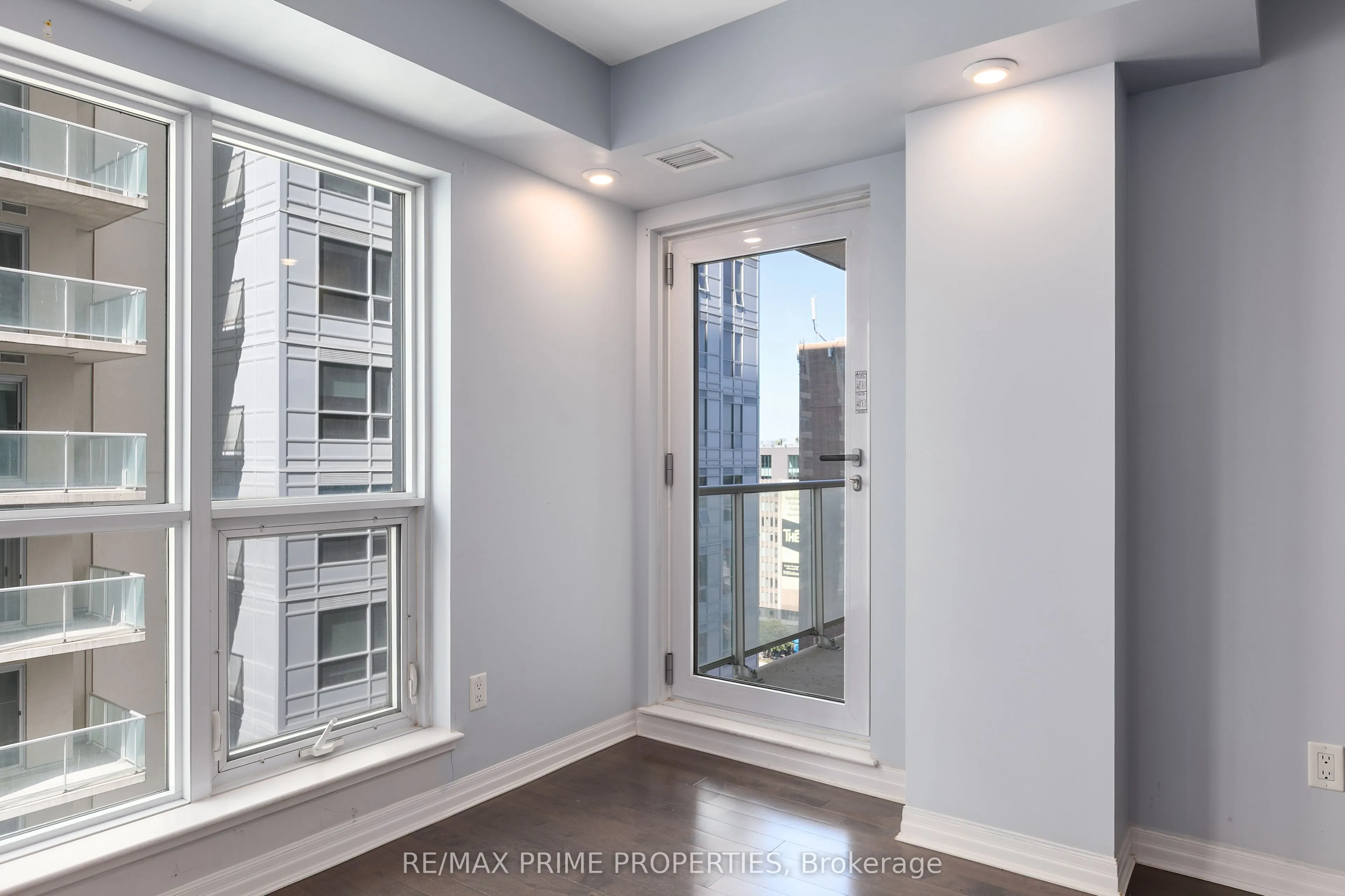 195 Besserer Street, #1306