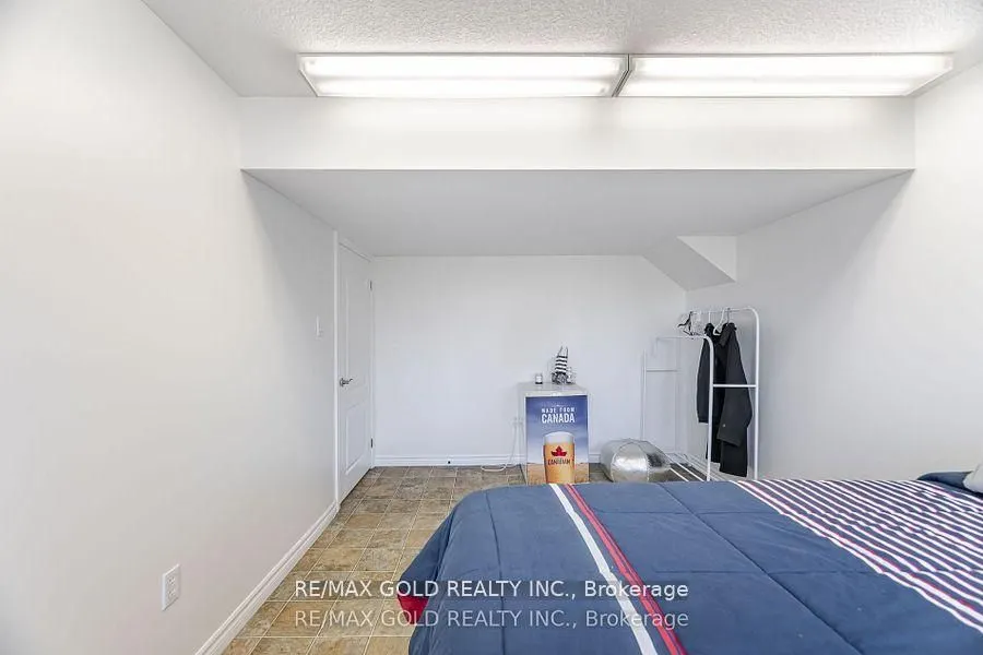 224 Skyline Avenue