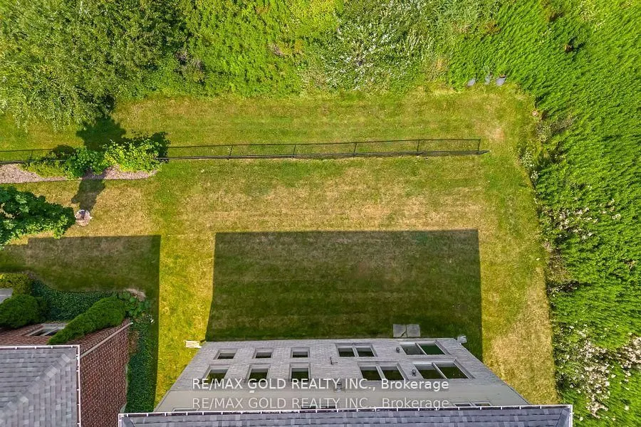224 Skyline Avenue