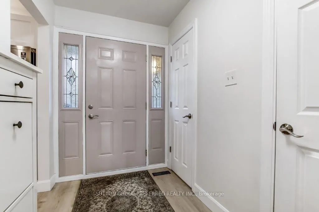 669 Osgoode Drive, #3