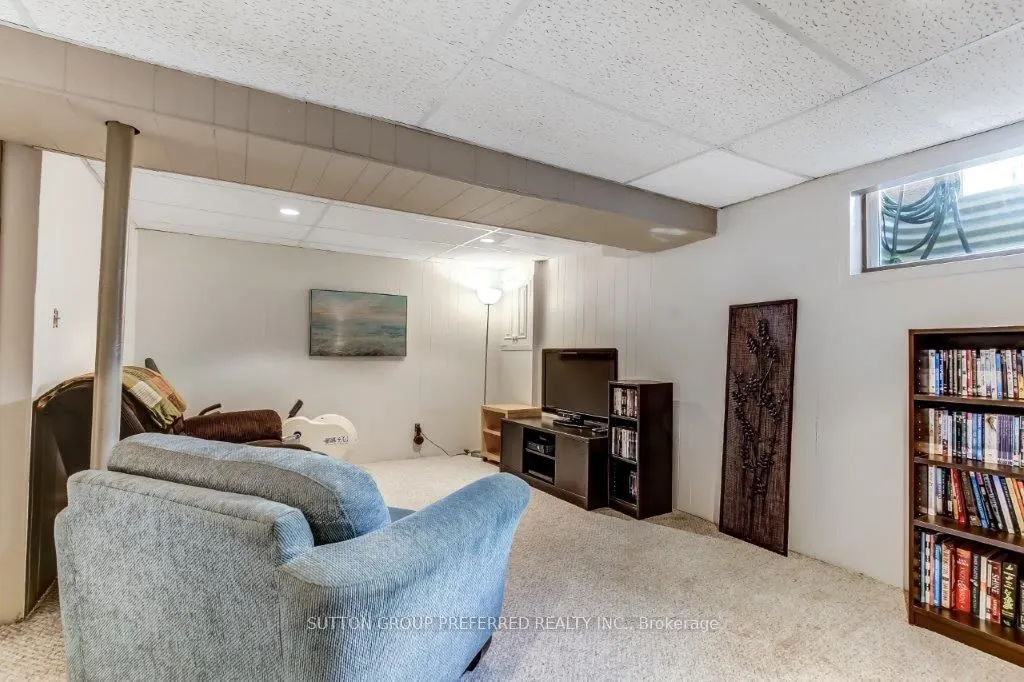 669 Osgoode Drive, #3
