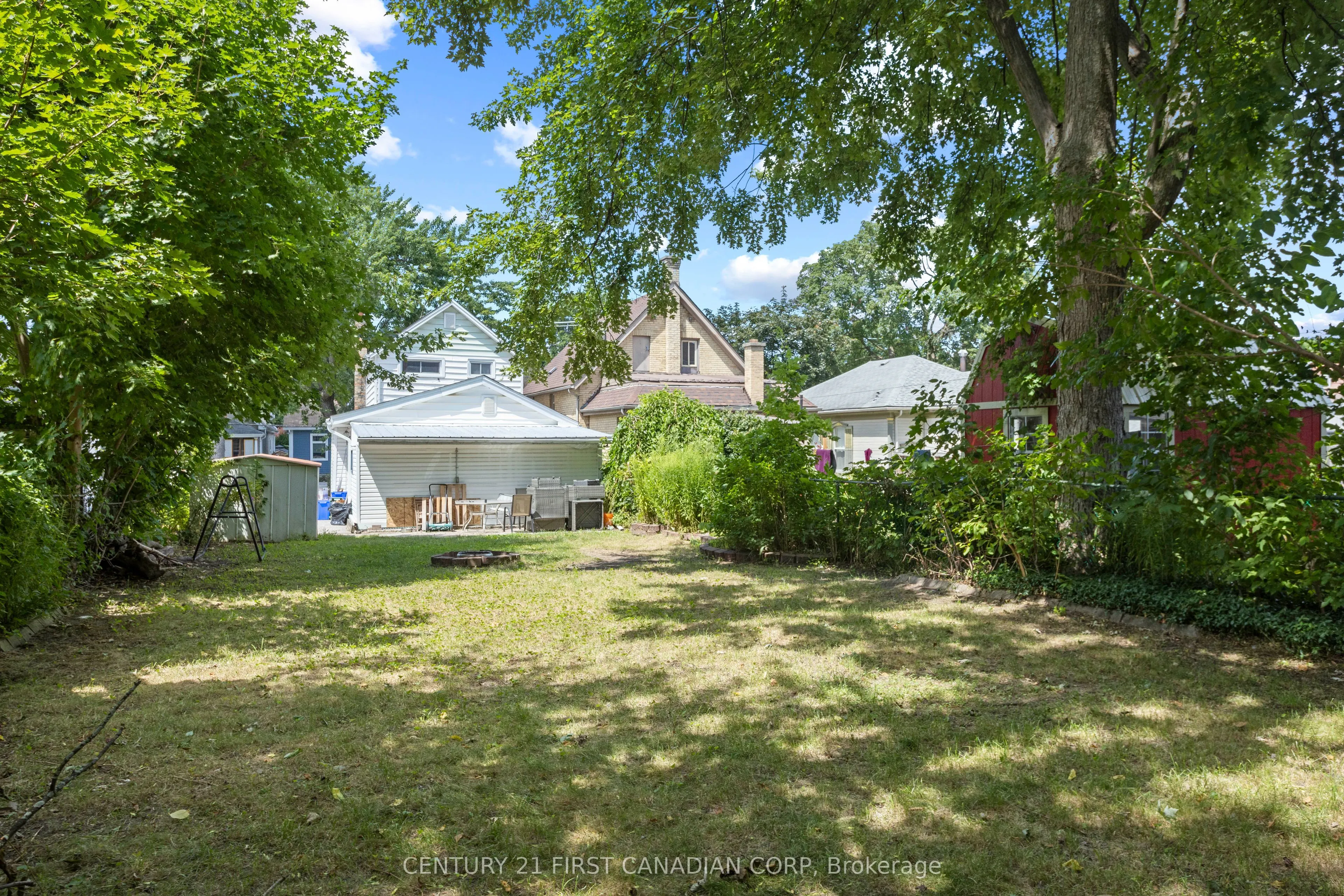 845 Queens Avenue