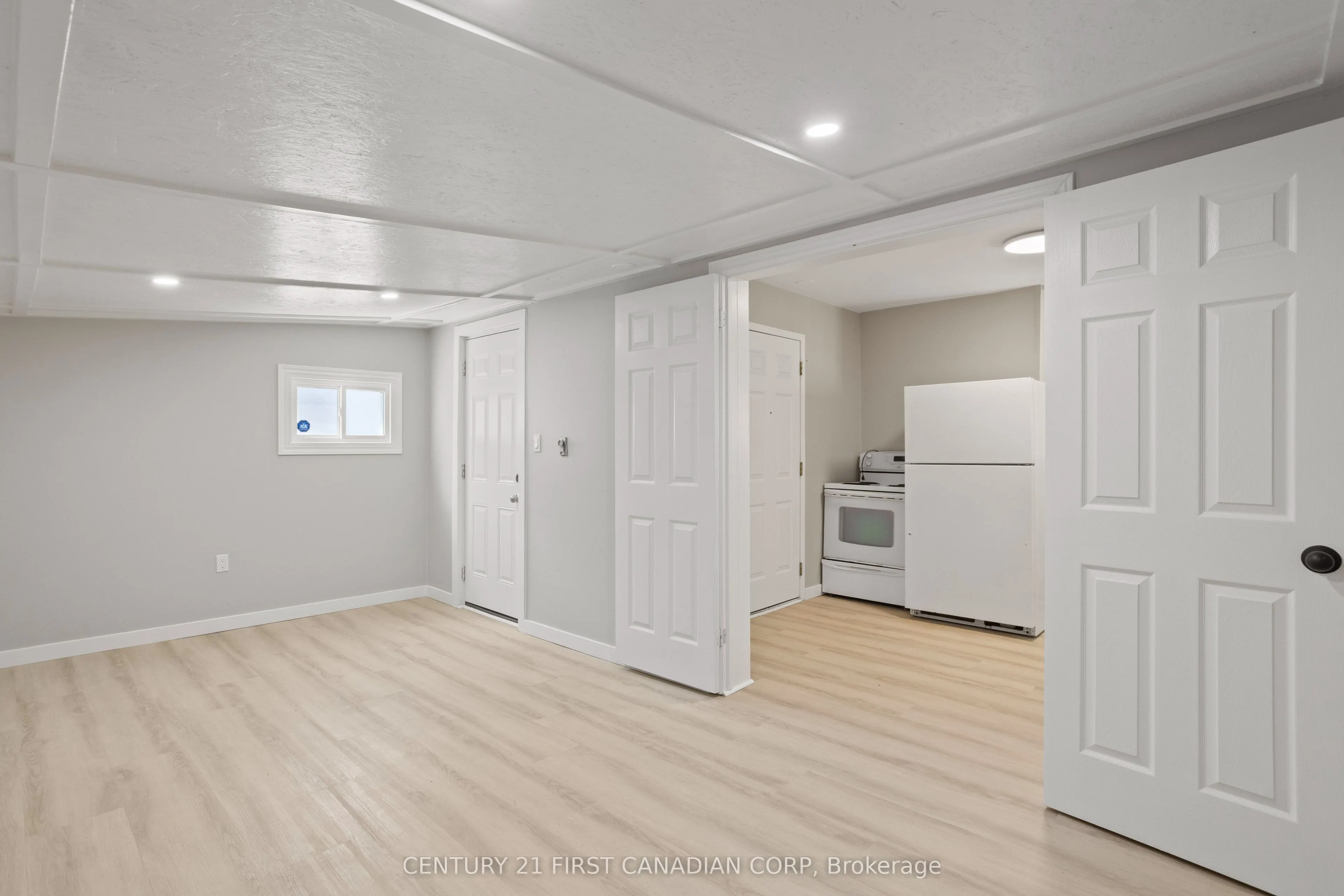 845 Queens Avenue