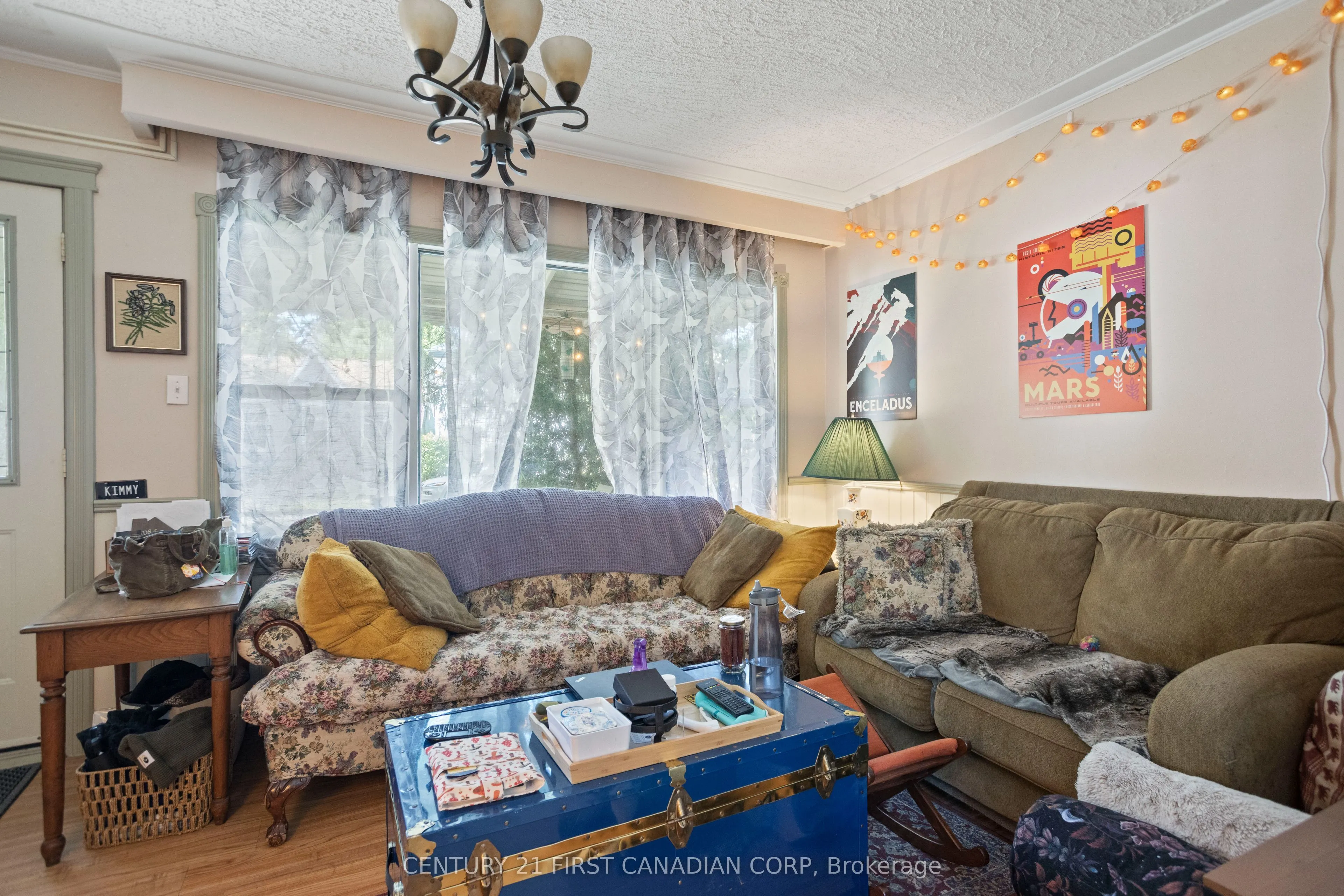 845 Queens Avenue
