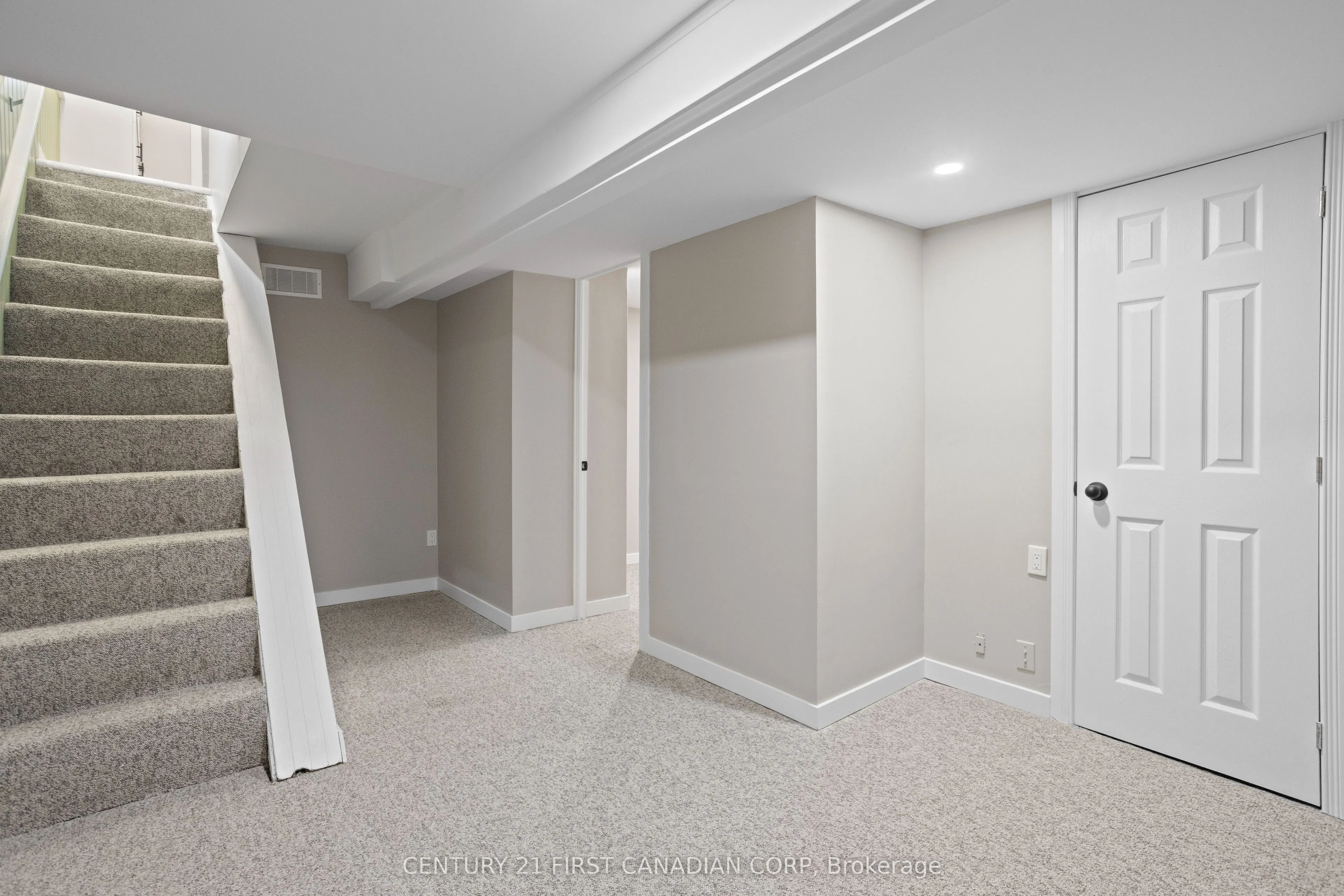 845 Queens Avenue