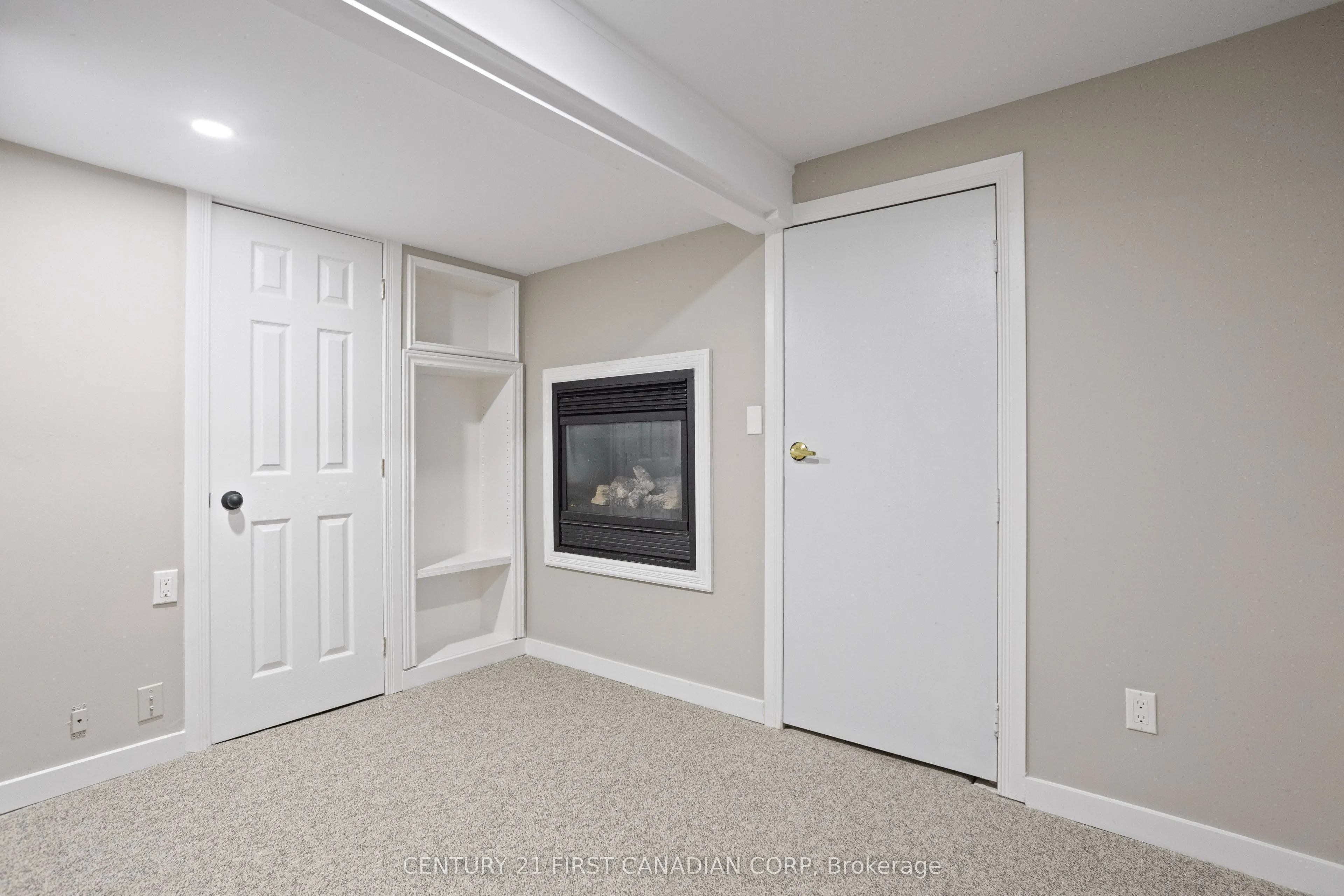 845 Queens Avenue