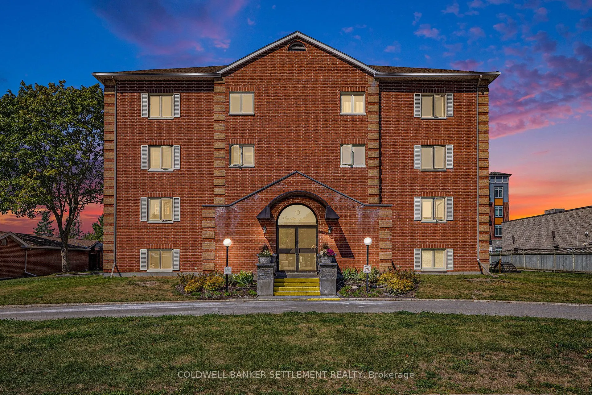 10 Armstrong Drive, #301