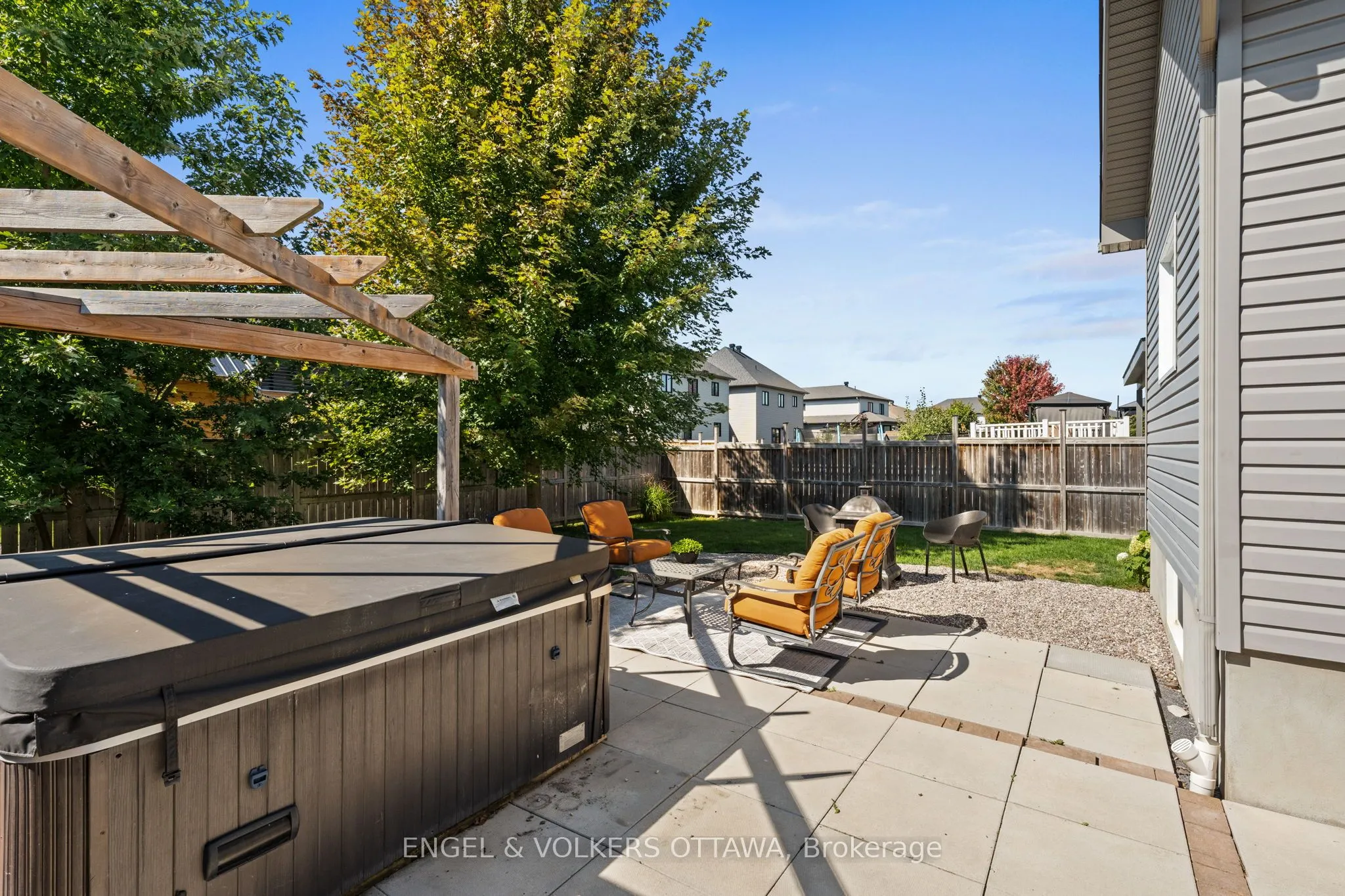 313 Colmar Street