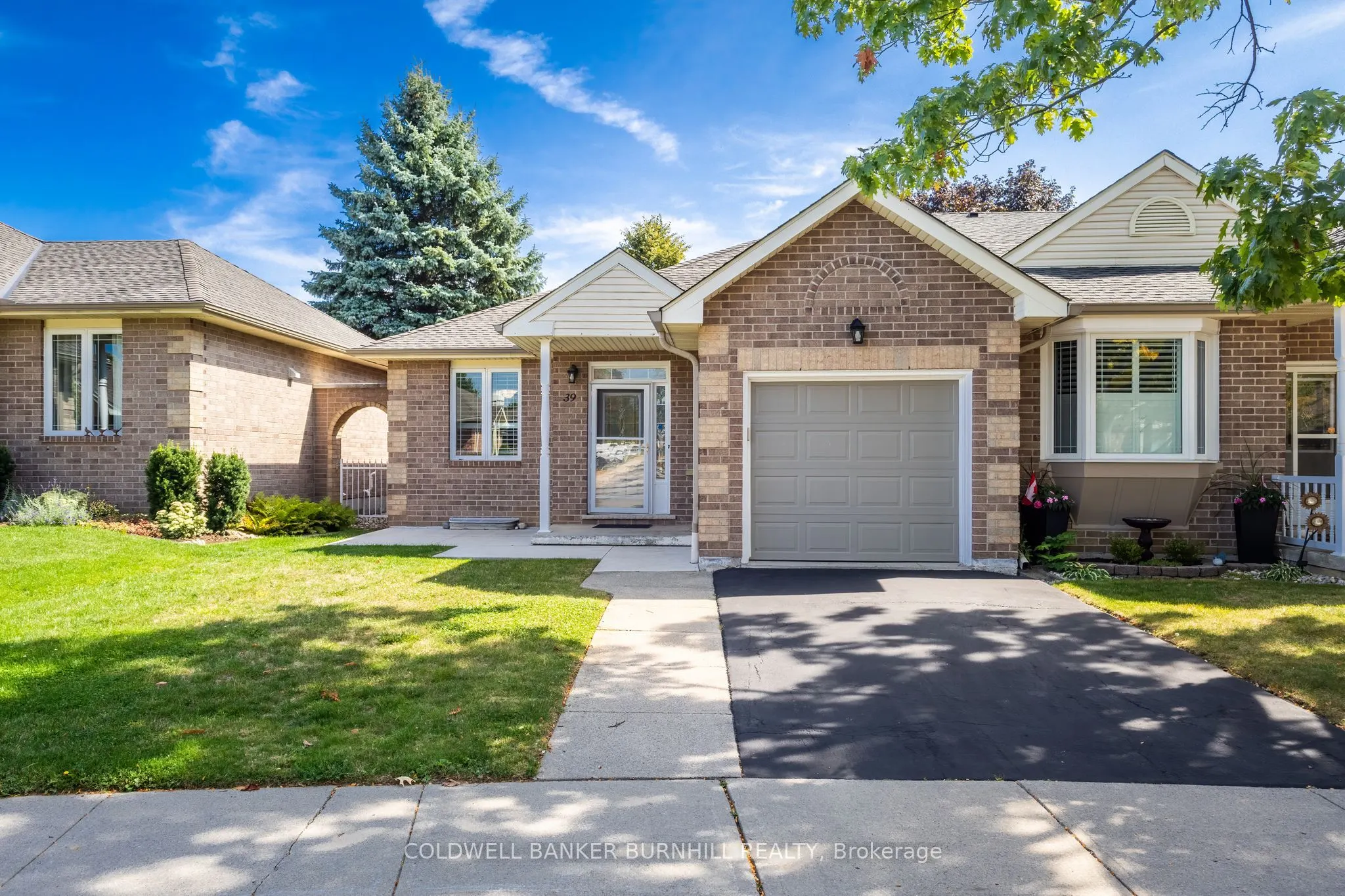 39 Twenty Place Boulevard, #35