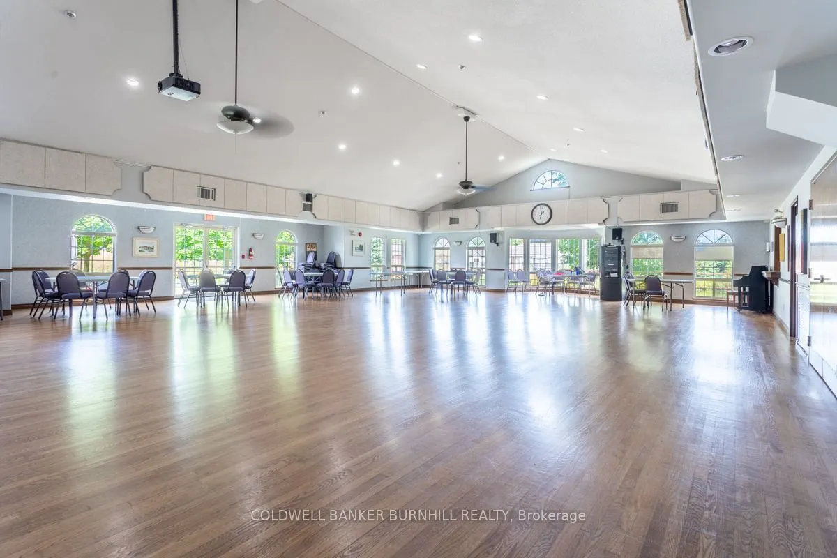 39 Twenty Place Boulevard, #35