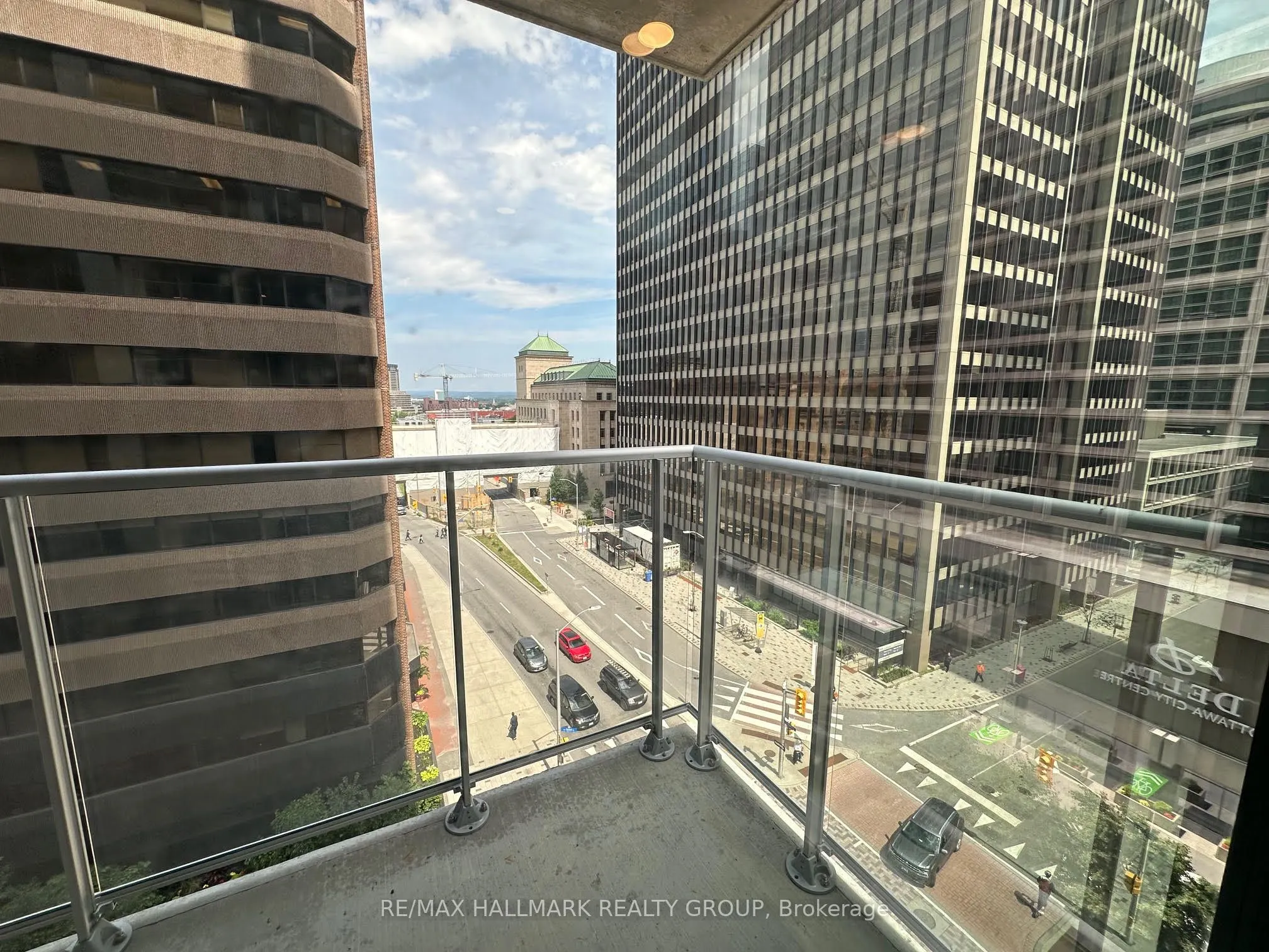 340 QUEEN Street, #706