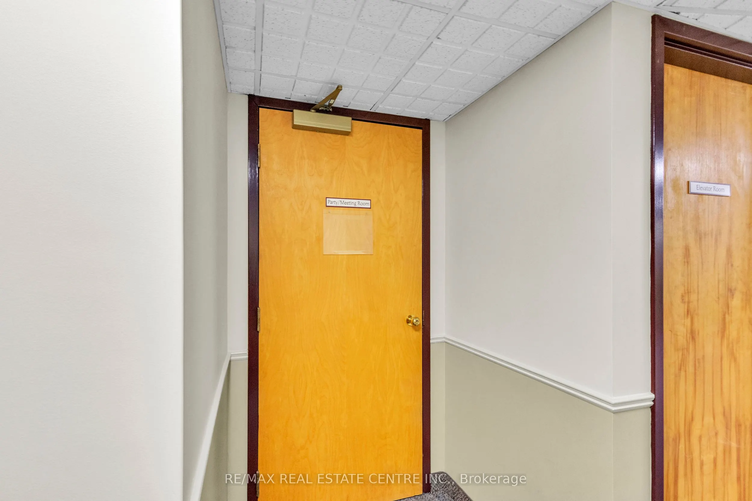 105 BAGOT Street, #202