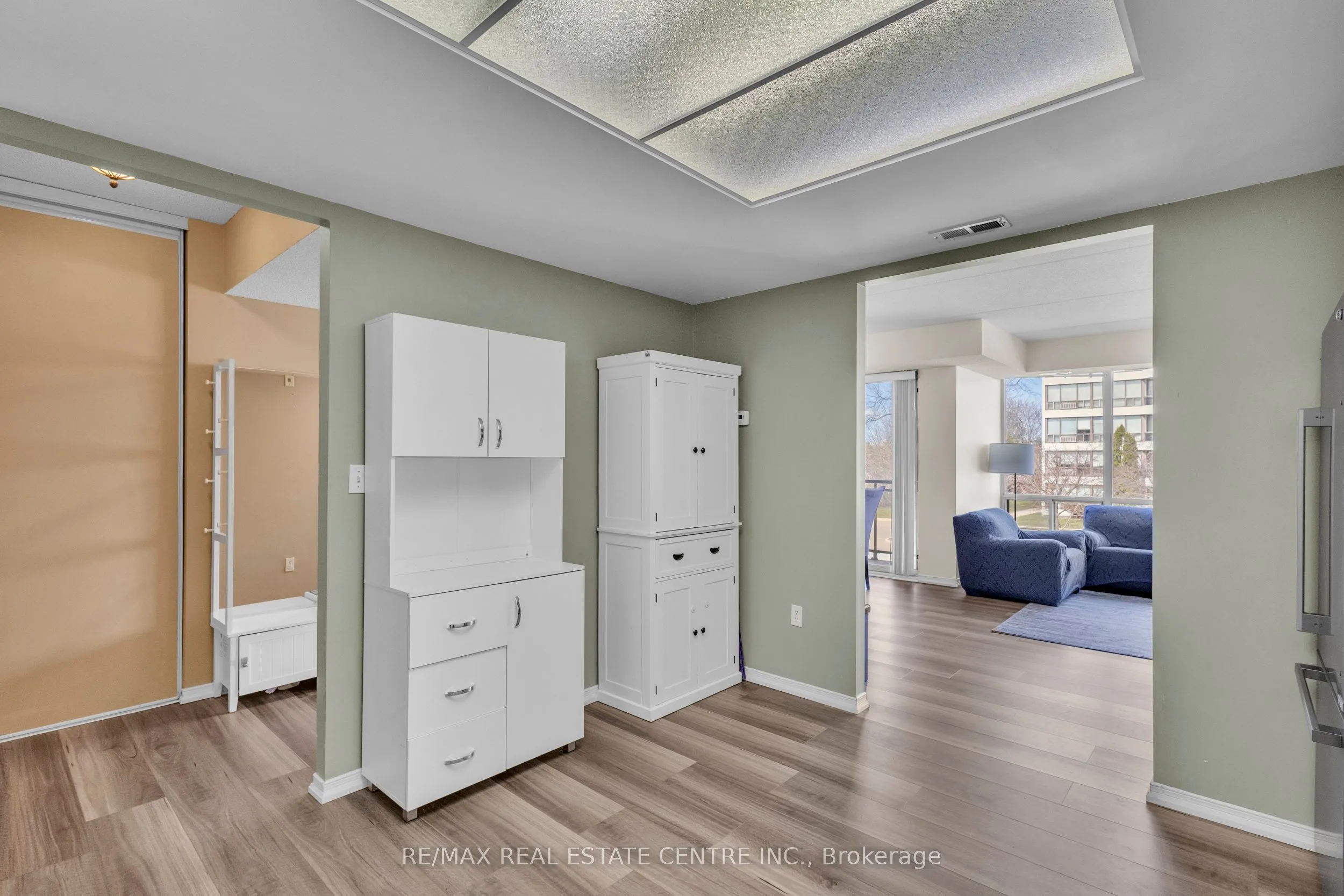 105 BAGOT Street, #202