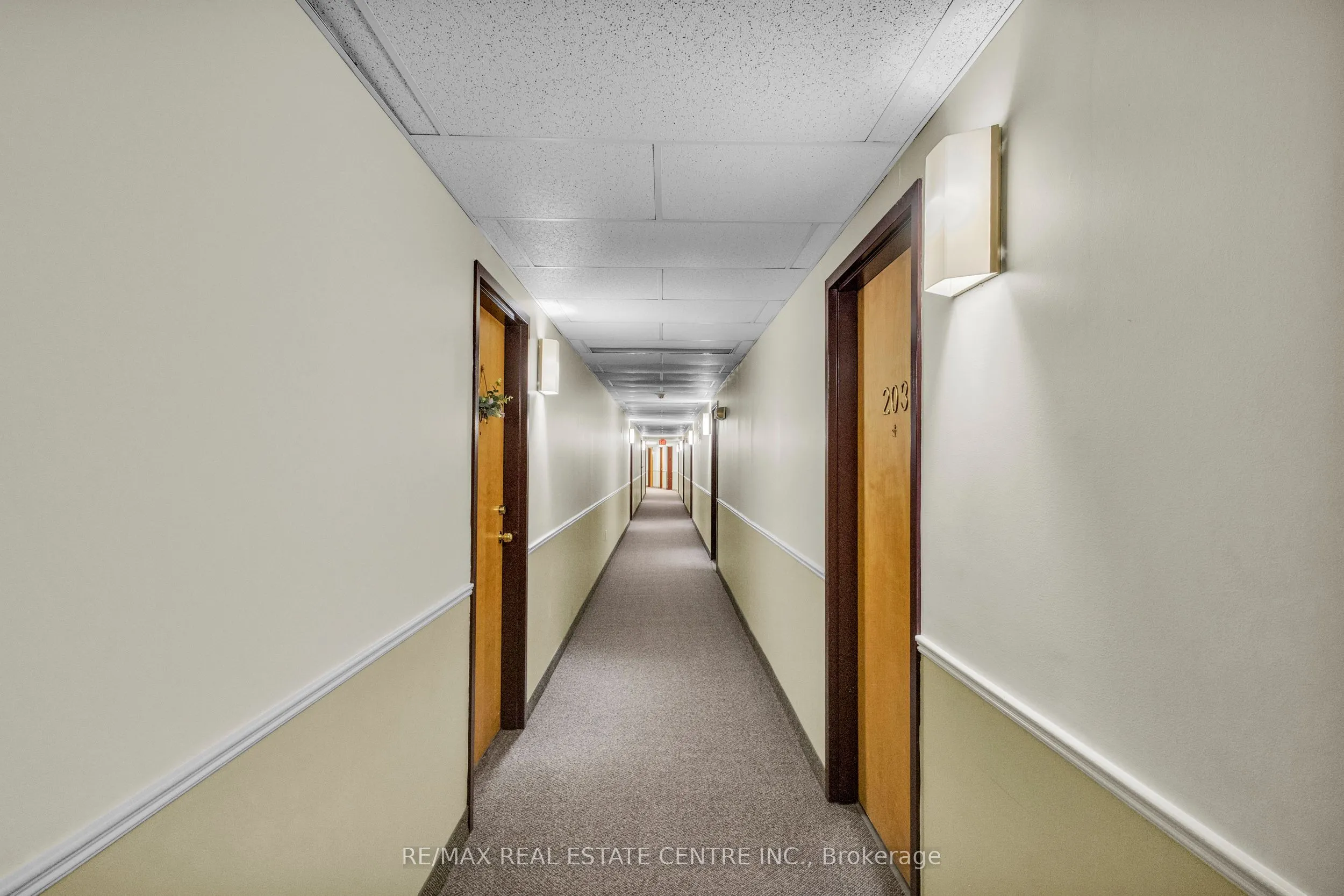 105 BAGOT Street, #202