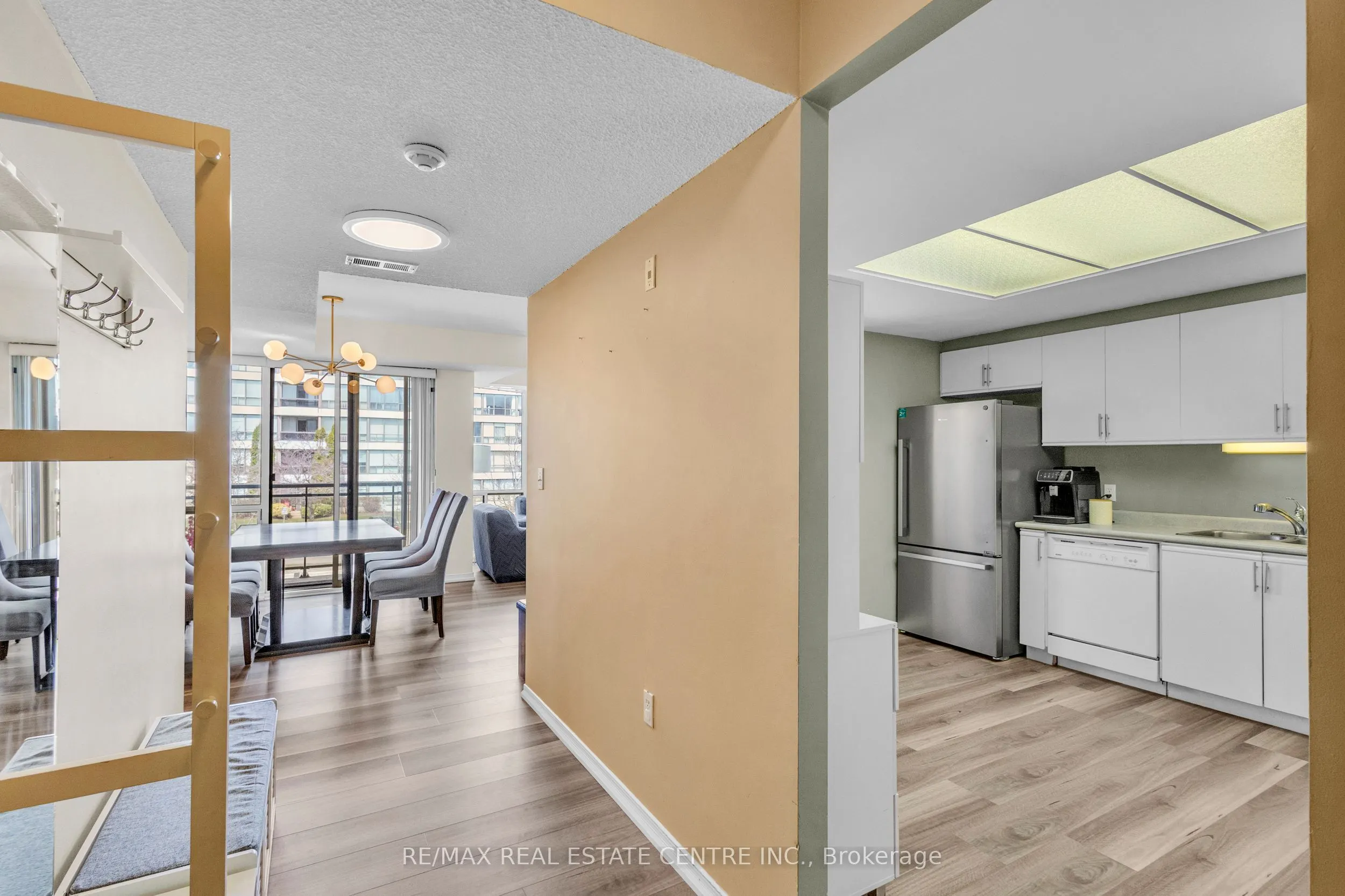 105 BAGOT Street, #202