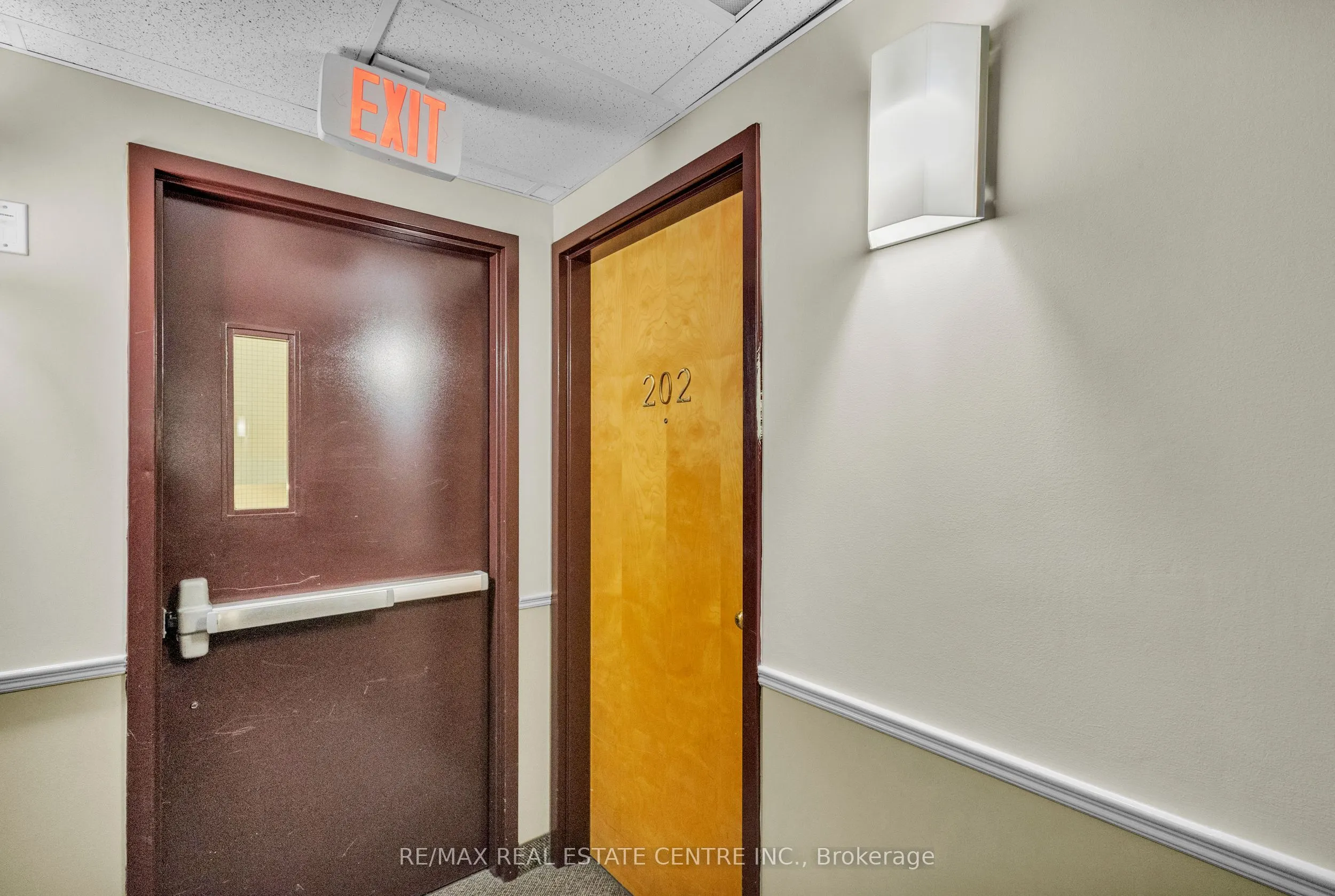 105 BAGOT Street, #202