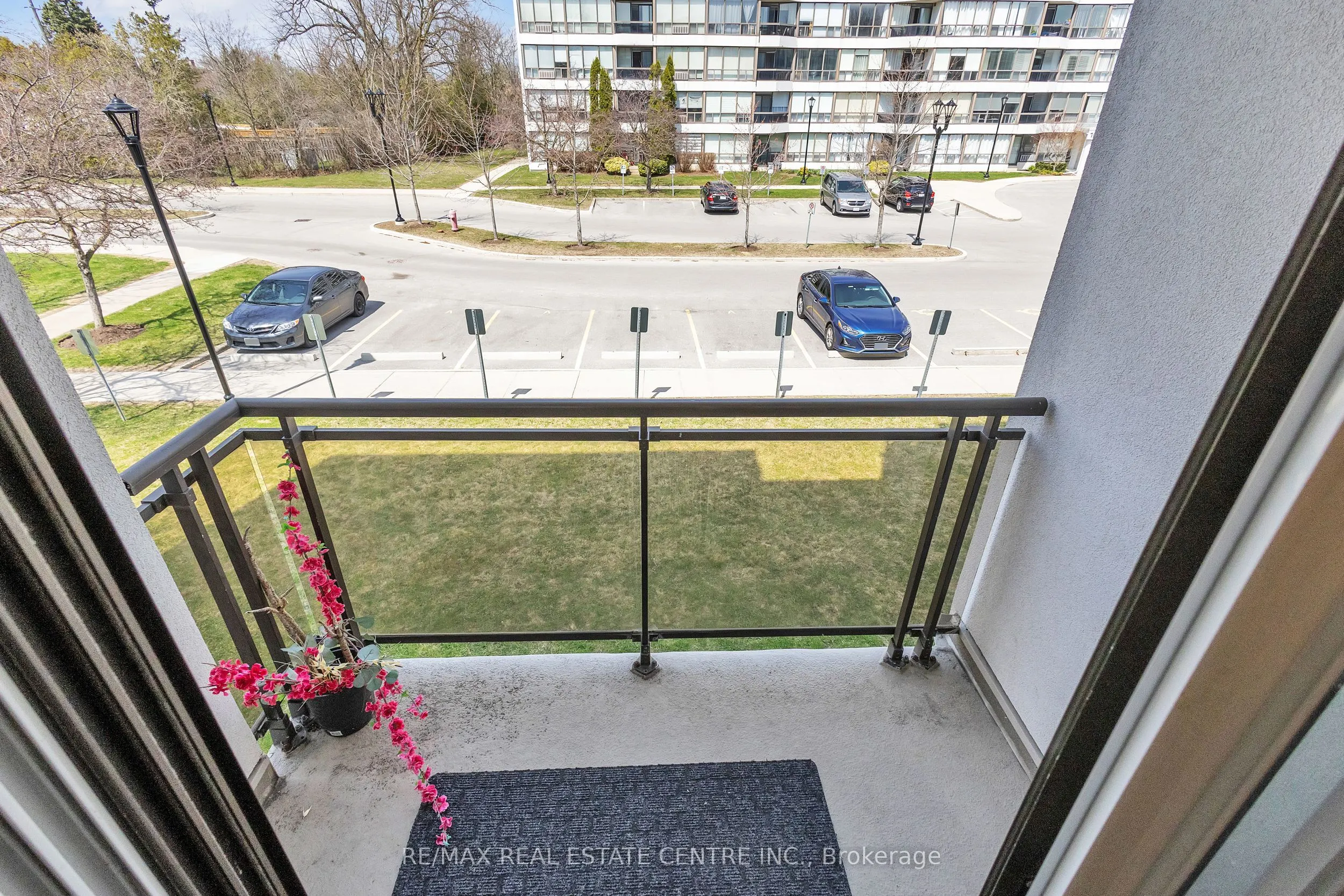 105 BAGOT Street, #202