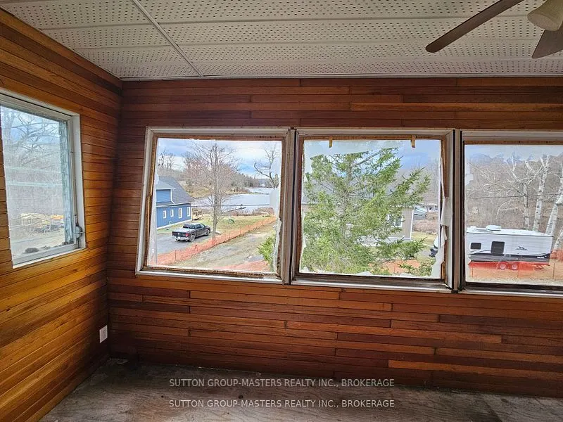 789 Thomas Road