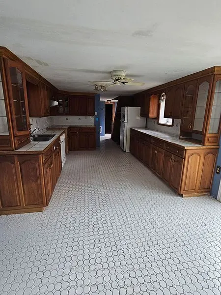 789 Thomas Road