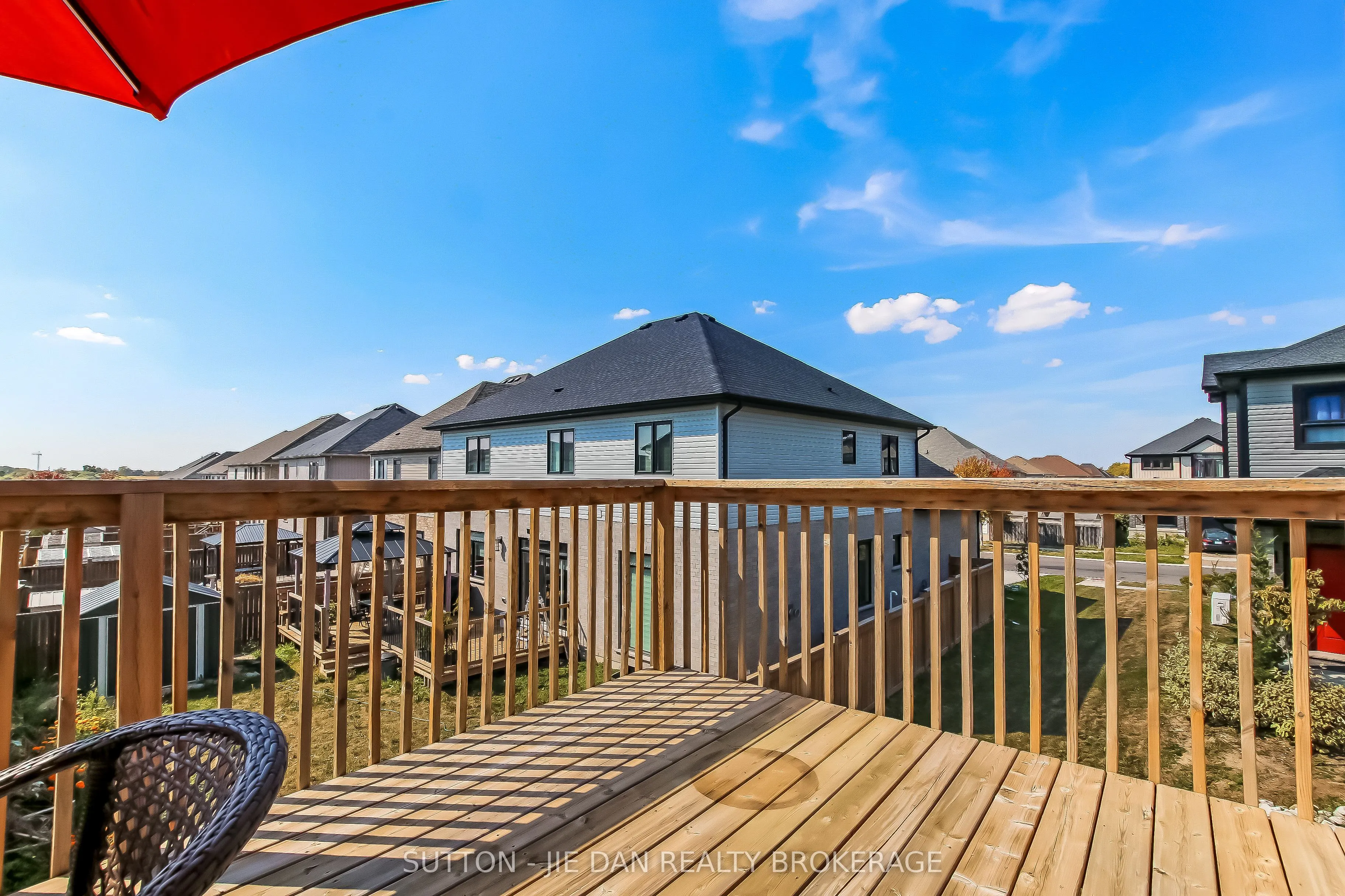 819 KLEINBURG Drive, #2