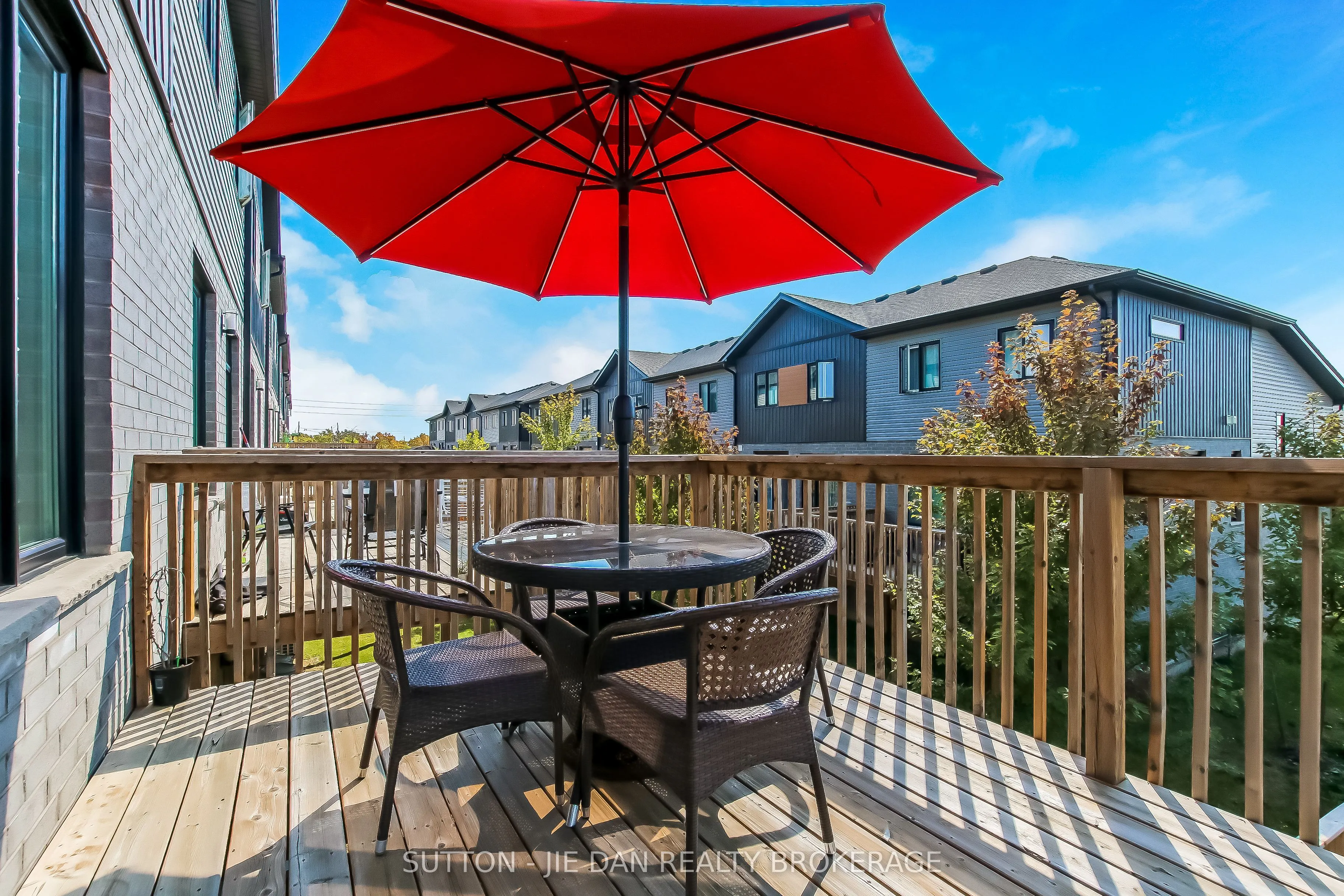 819 KLEINBURG Drive, #2