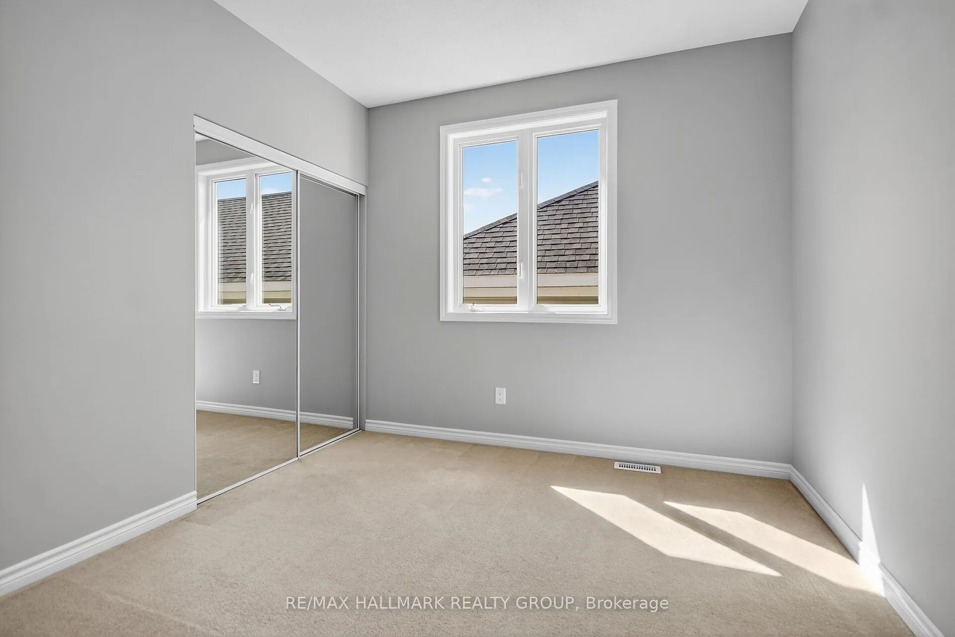 372 Gallantry Way
