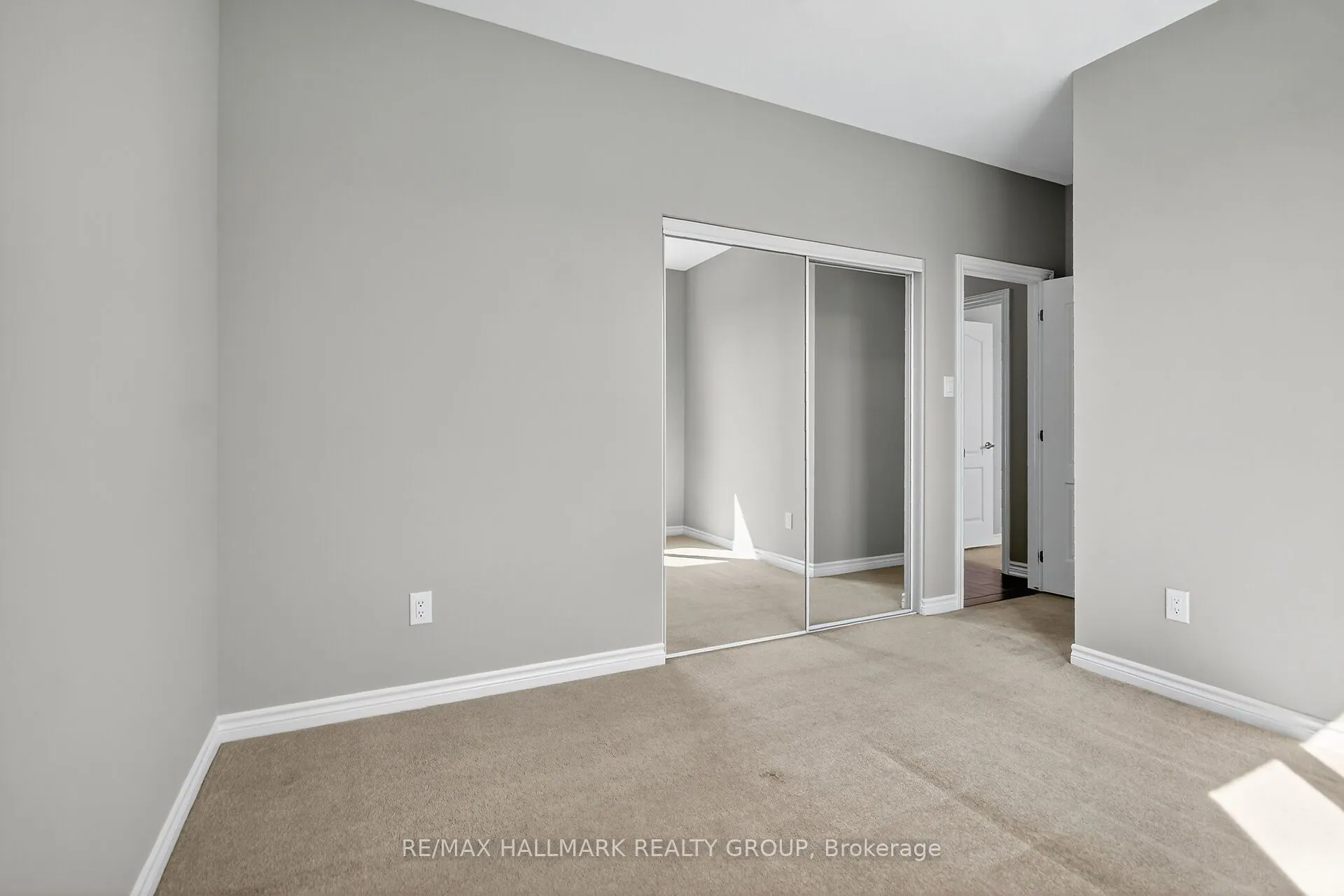 372 Gallantry Way