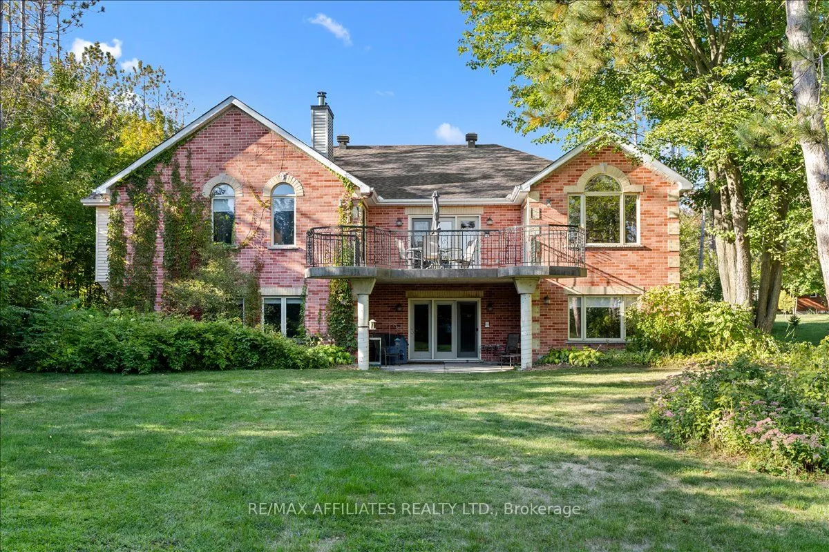 1266 Barnwell Crescent