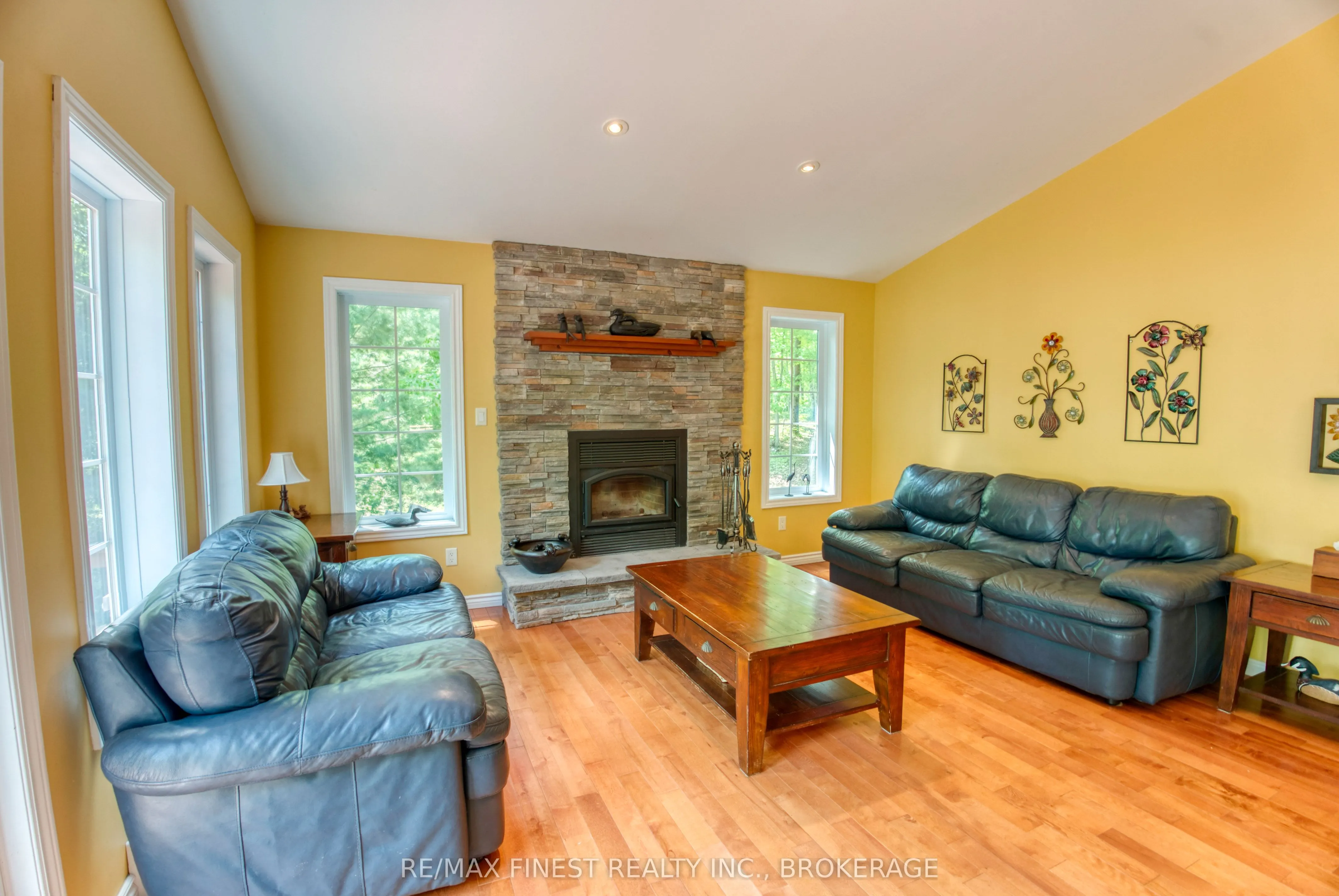 855A Crow Lake Road