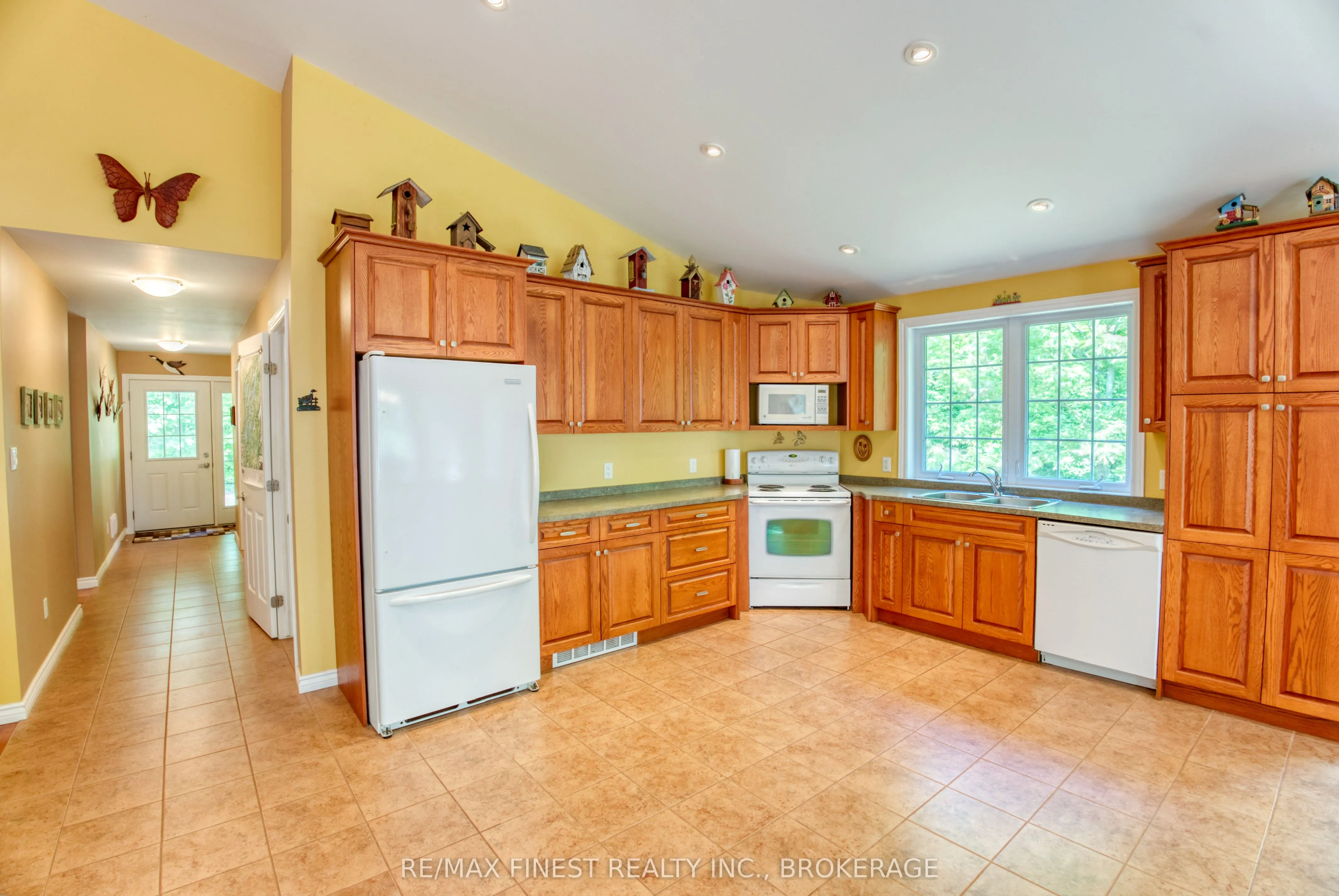 855A Crow Lake Road