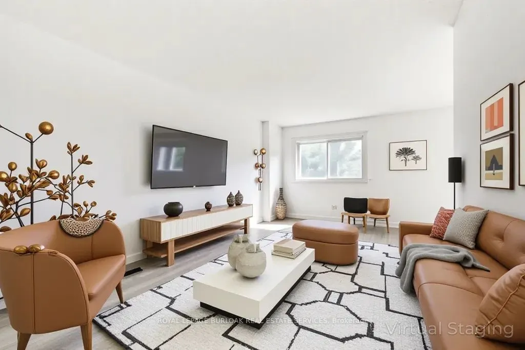 581 College Avenue W