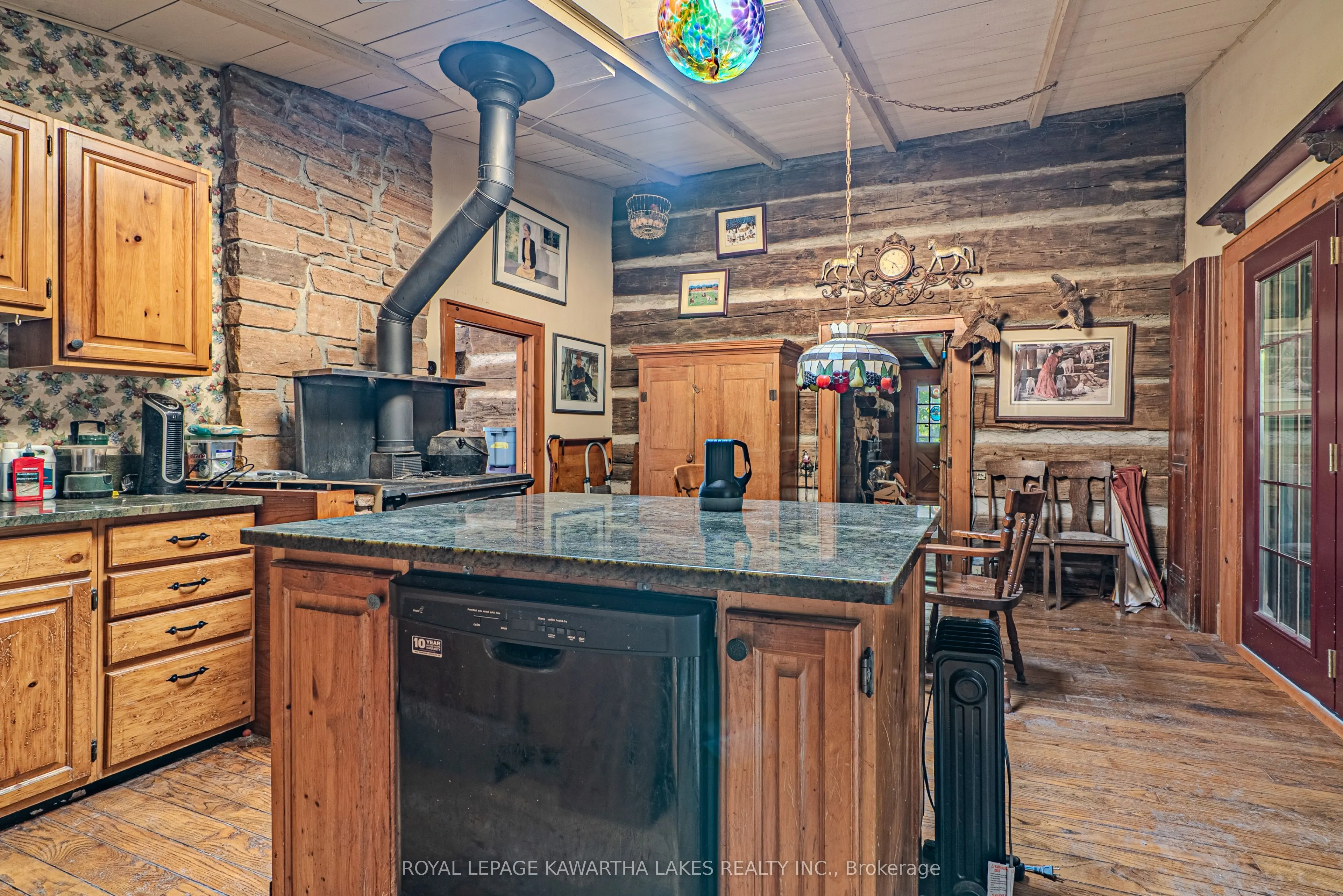 979 Linden Valley Road