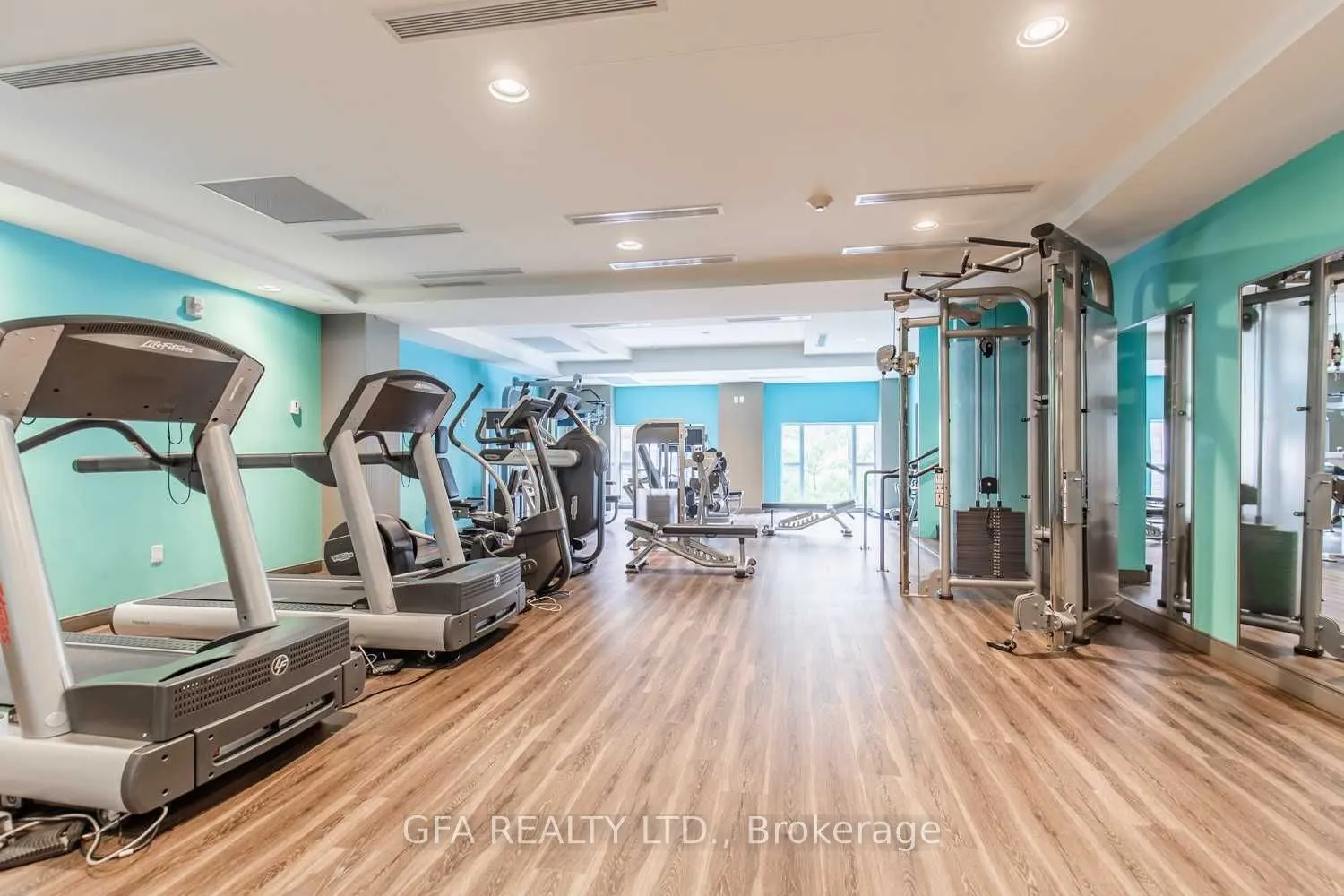 150 Main Street W, #1105