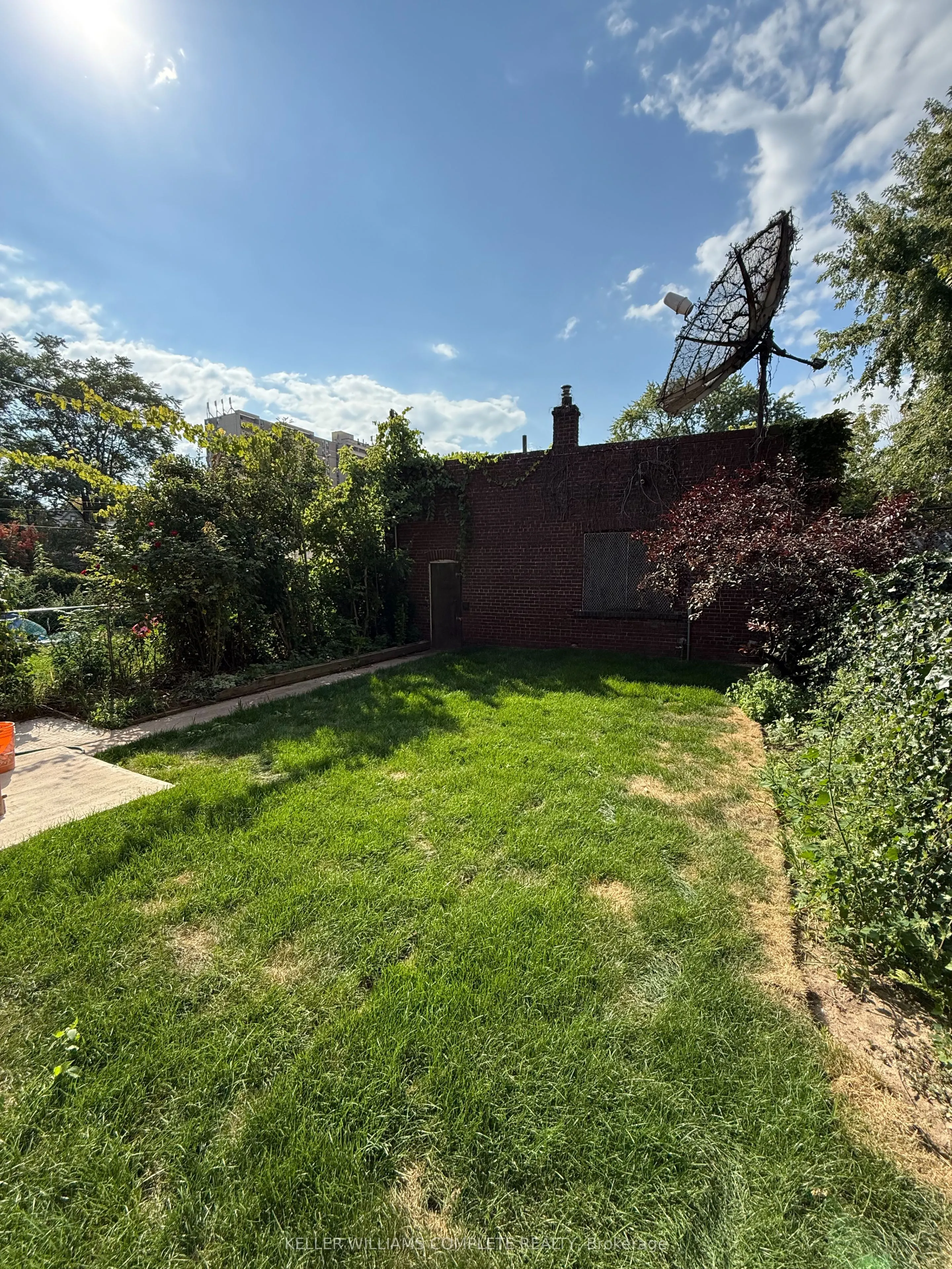 187 STIRTON Street, #Upper & Attic