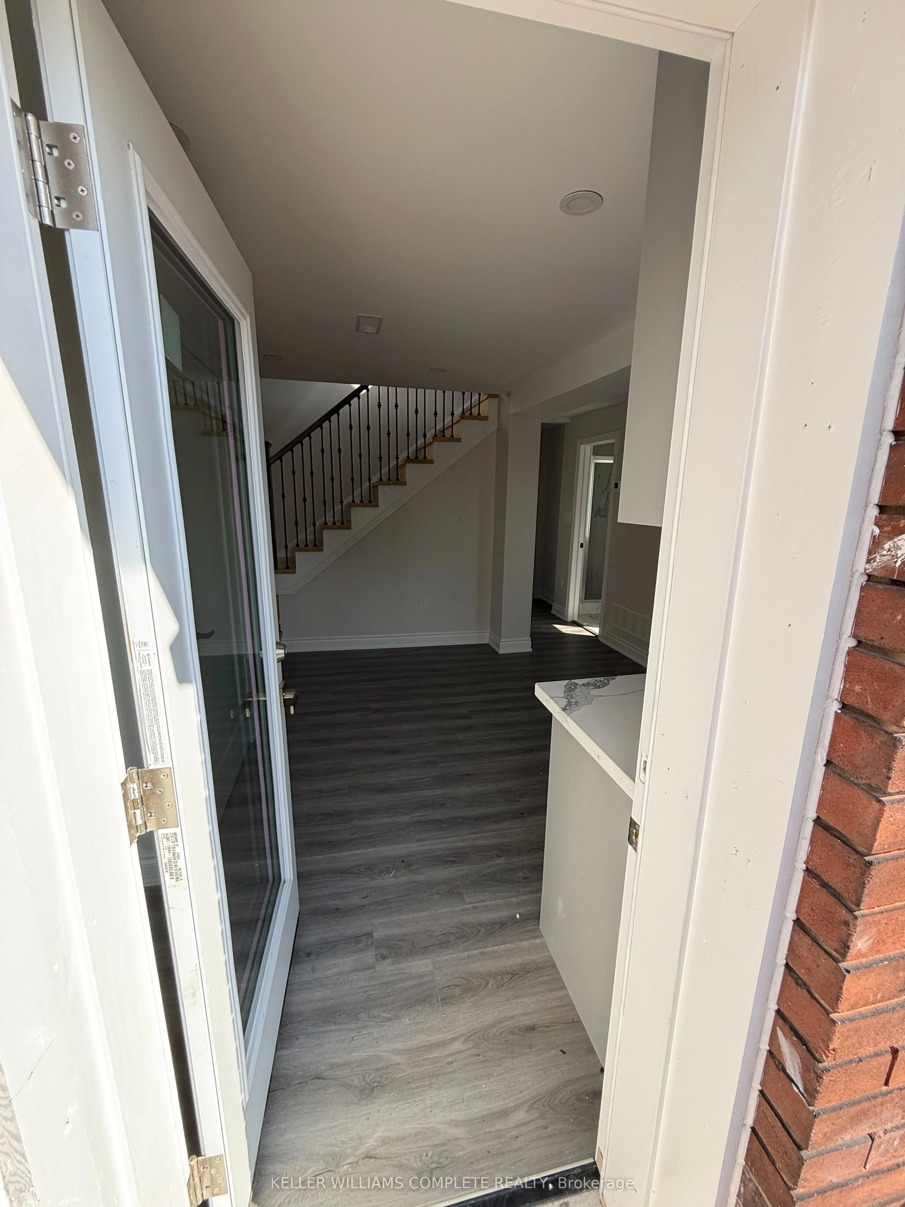 187 STIRTON Street, #Upper & Attic