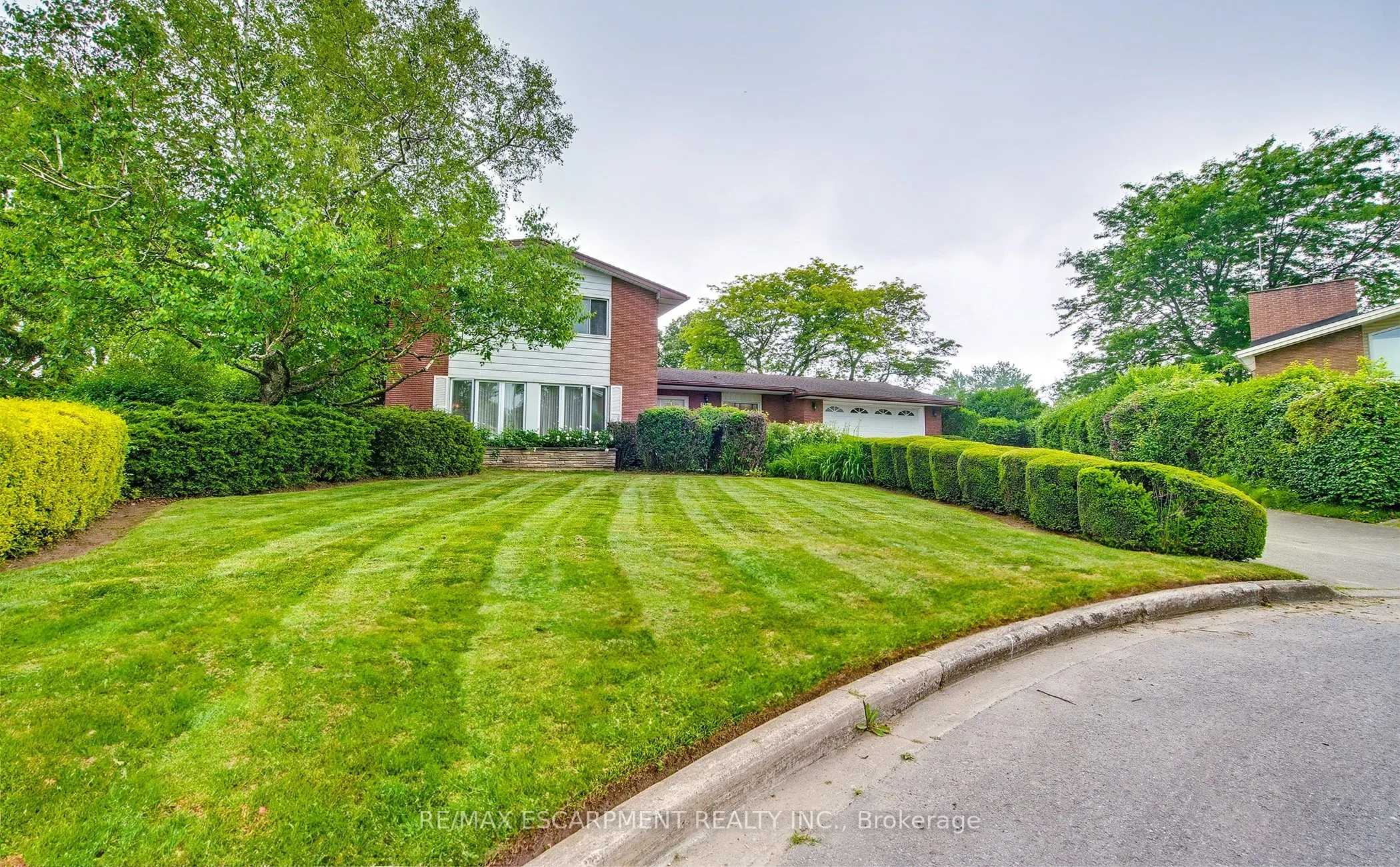 3546 Eton Crescent
