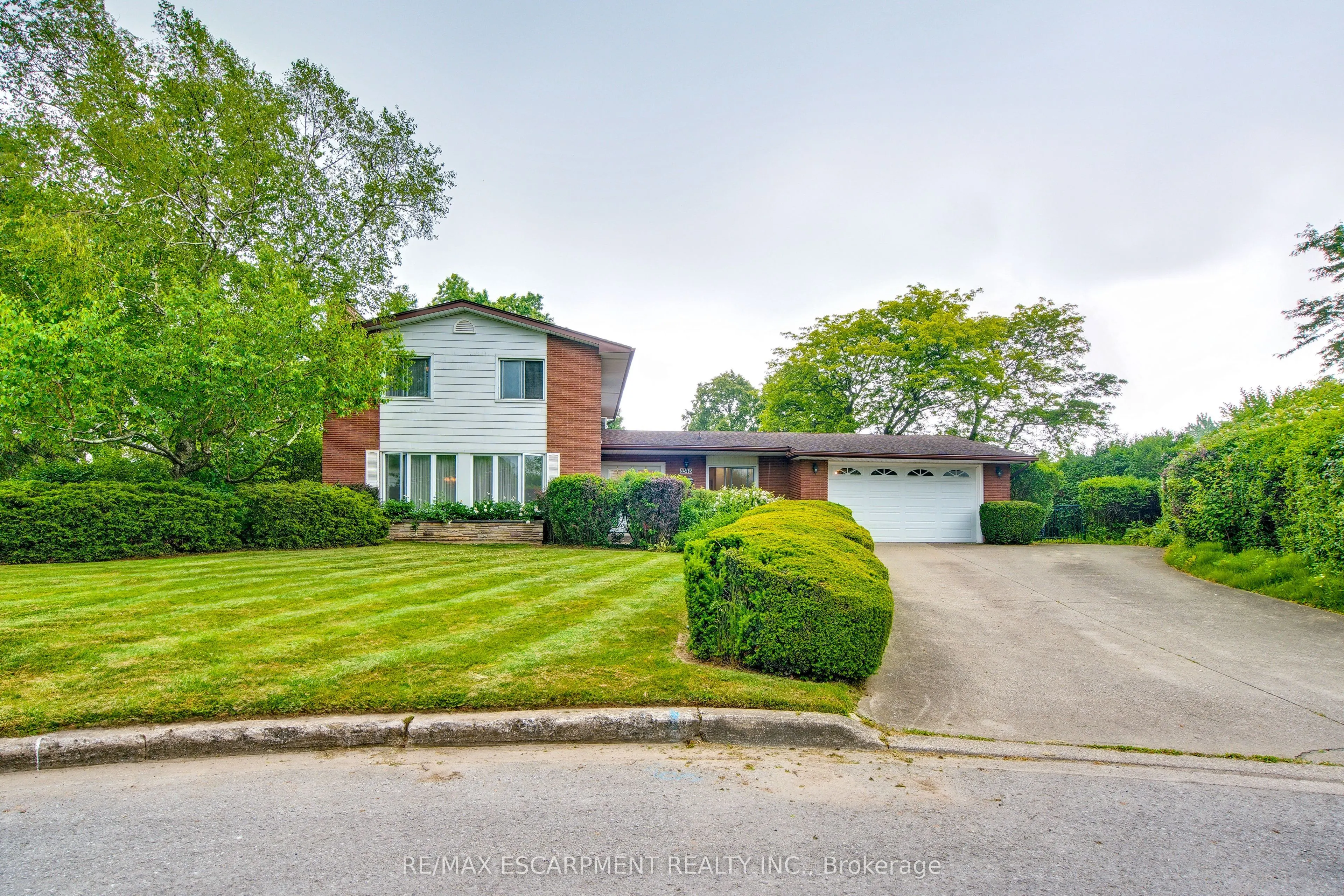 3546 Eton Crescent