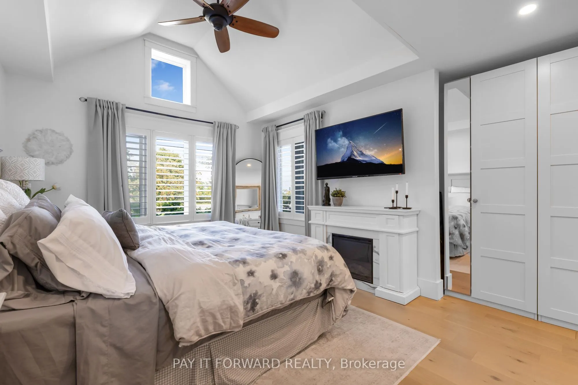 60 Mountain Brow Boulevard
